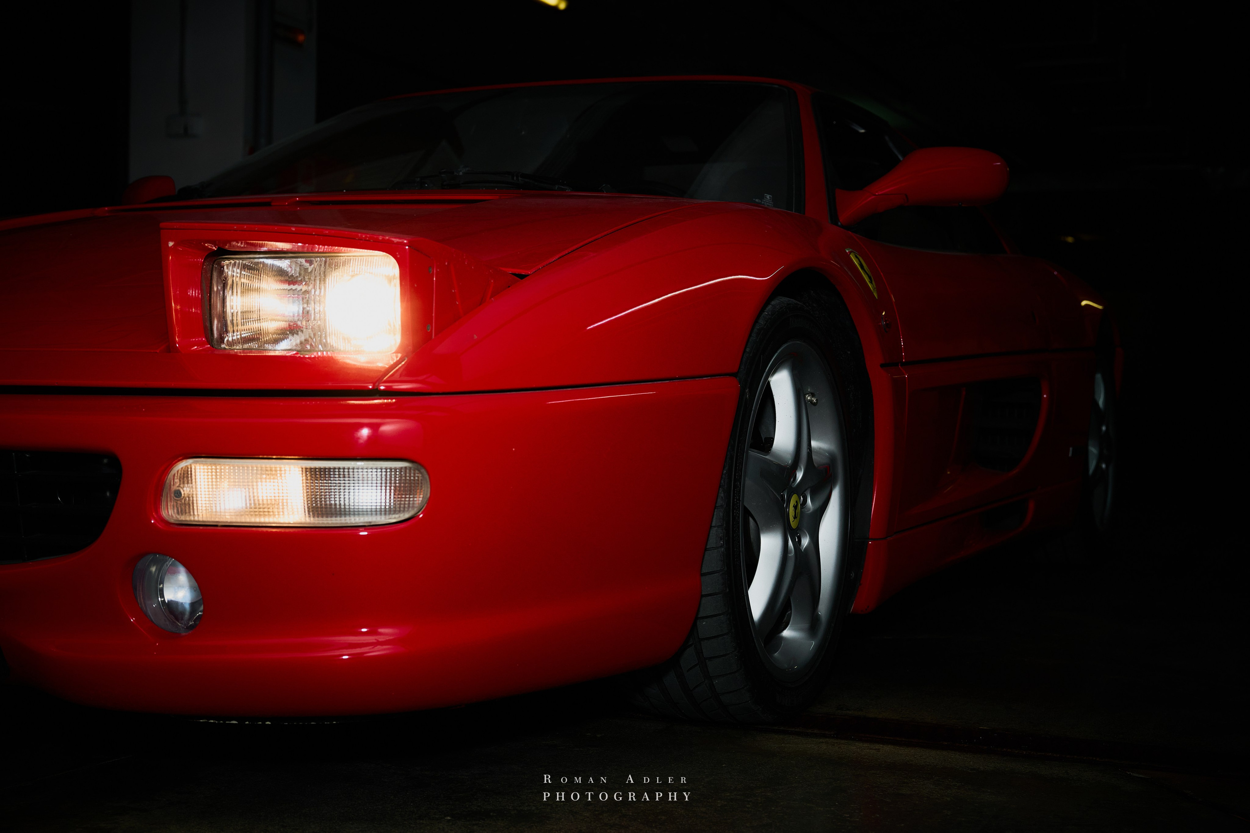 Ferrari 355 GTS. Фотограф Роман Адлер