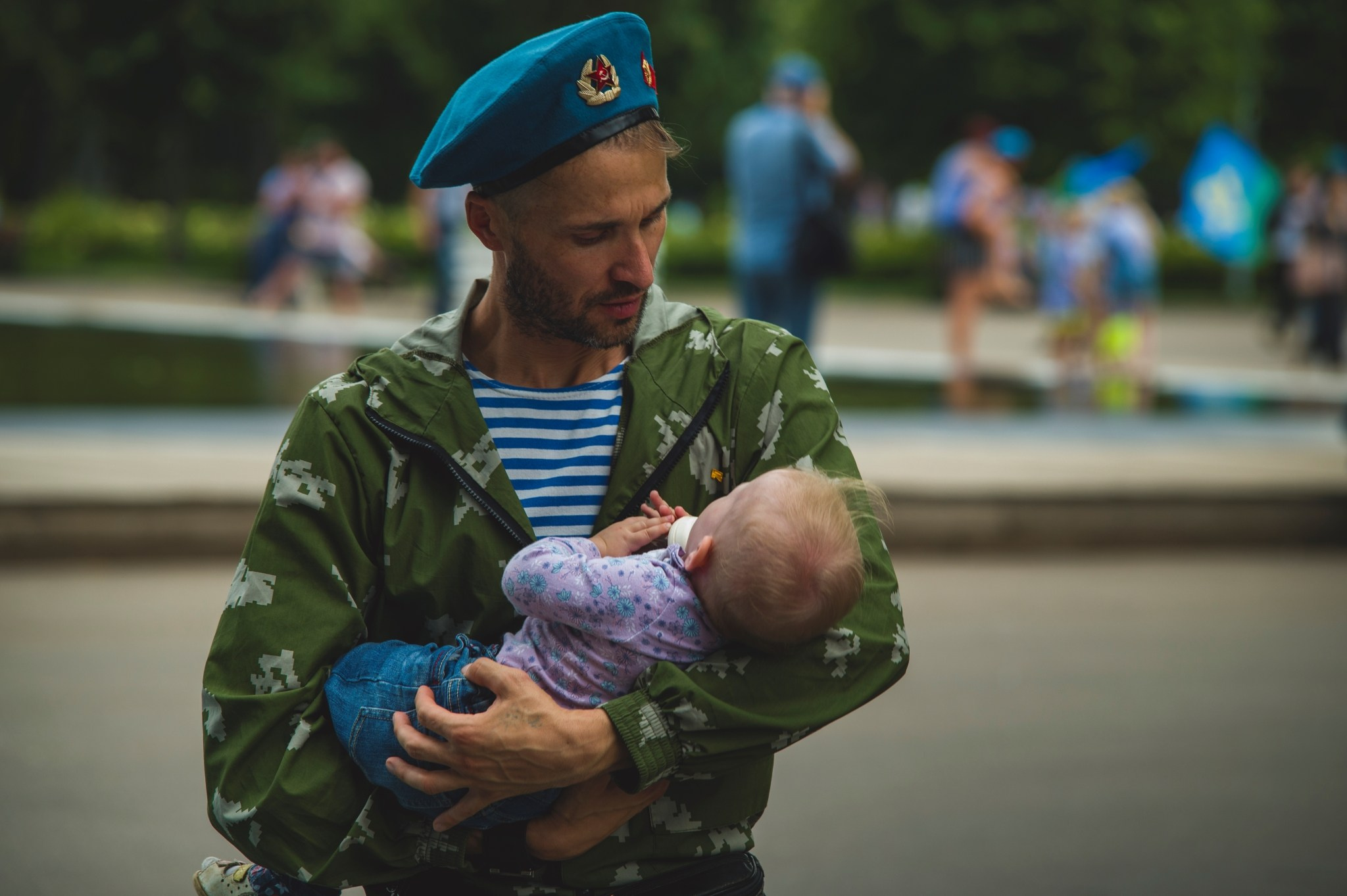 Авторская серия фотографа Романа Адлера «Ради Жизни». Фотограф Роман Адлер