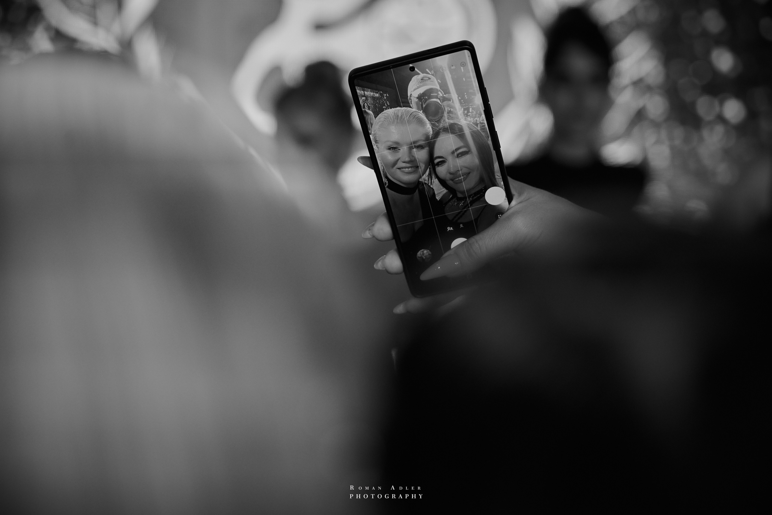 Бэкстейдж подготовки шоу Андрея Вишневского. Photographer Roman Adler