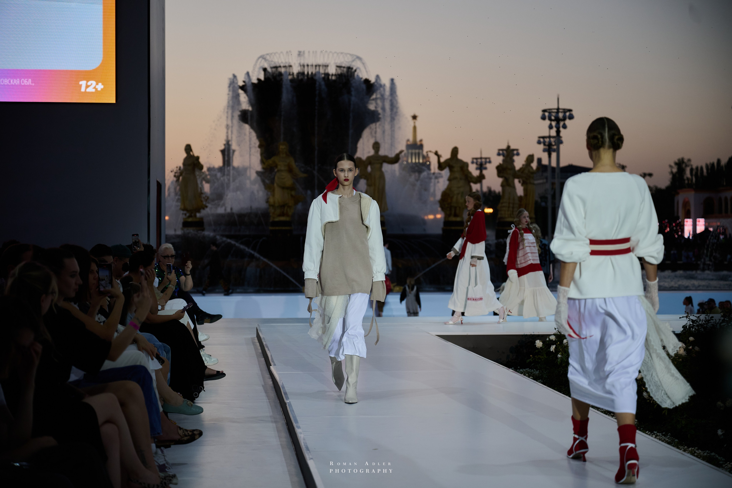 Московская неделя моды. Фотограф Роман Адлер