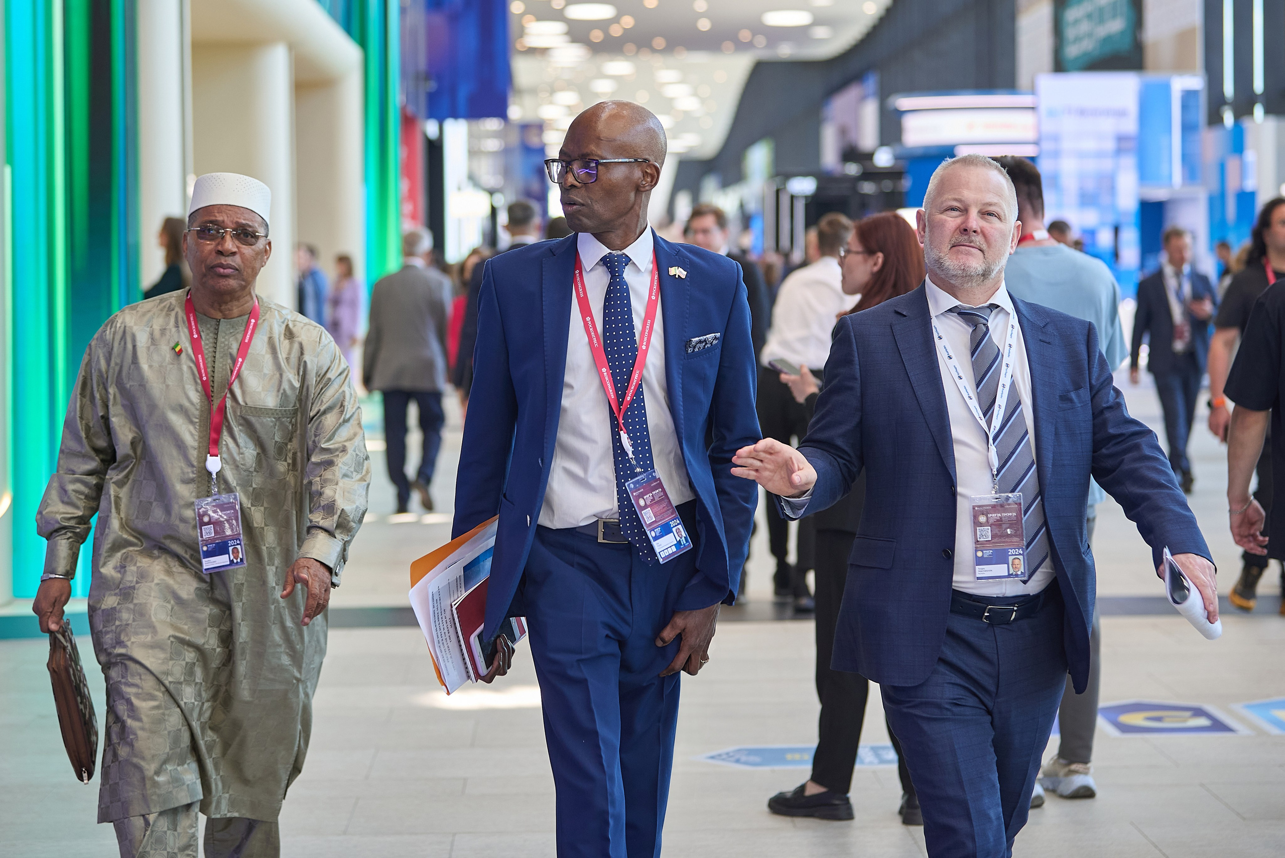 ПМЭФ- 2024 (Санкт-Петербург). Репортаж | фотосъемка в Москве и РФ | Фотограф Александр Емелькин