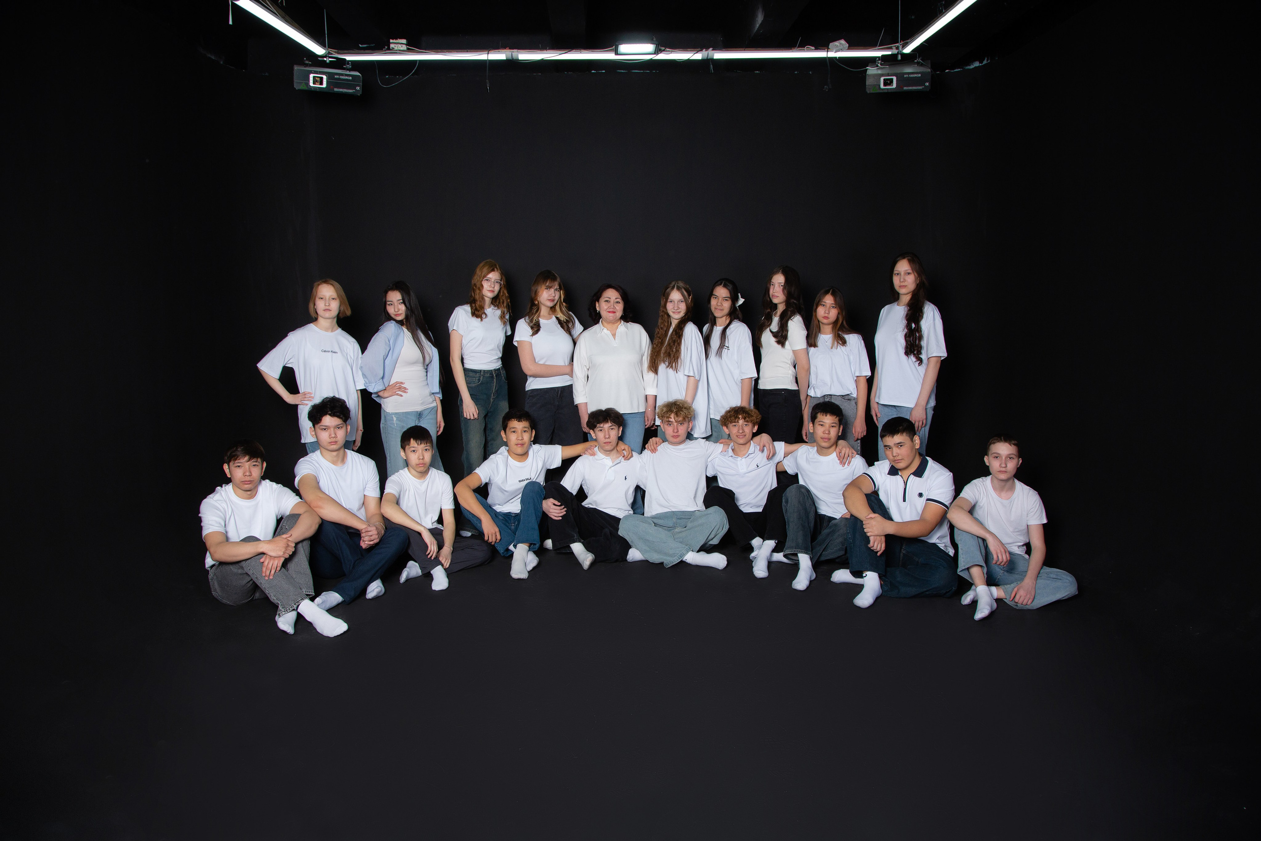 Фото работы. XPLACEMEDIA — Виньетки в Актобе. Выпускные альбомы в Актобе