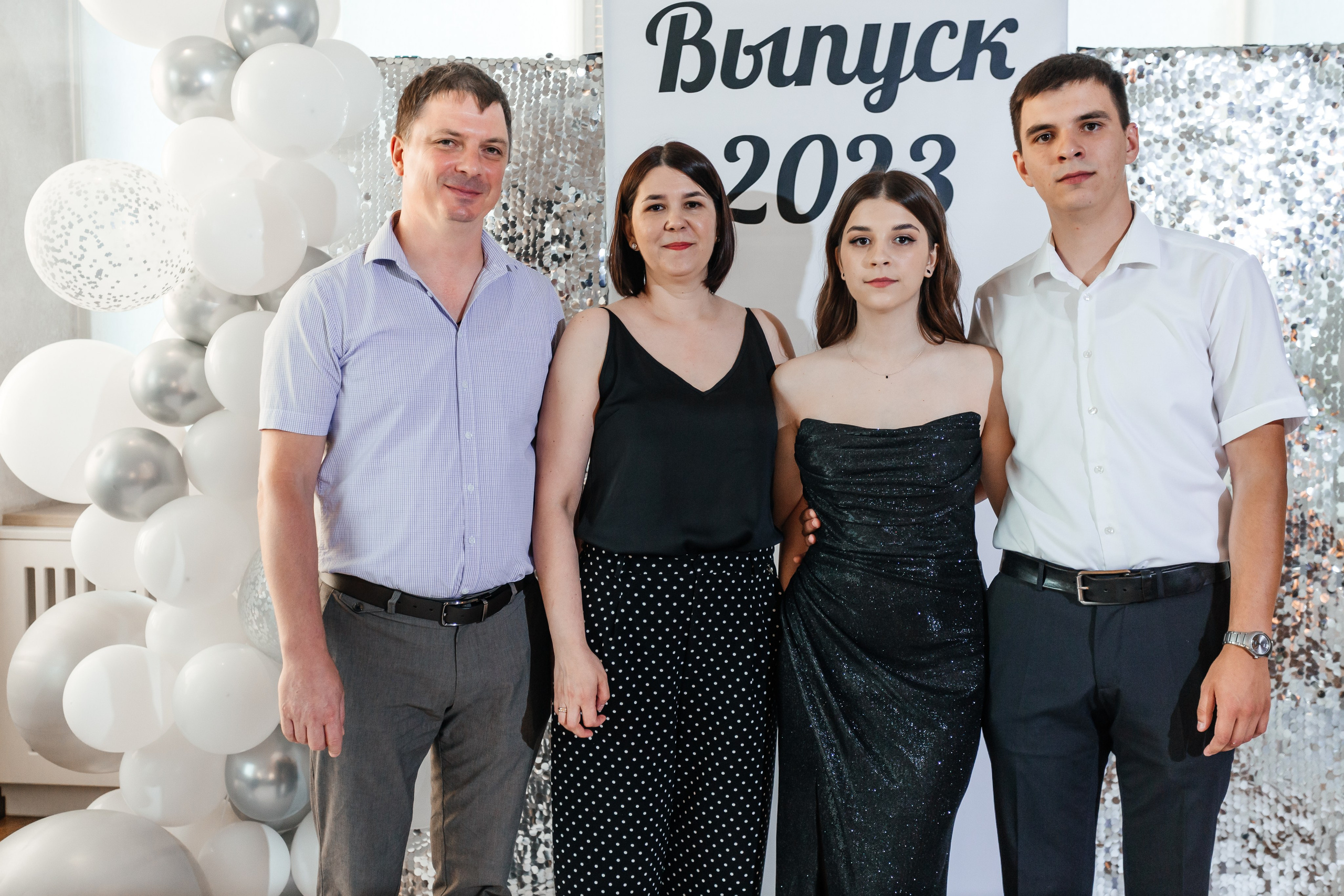 Выпускной 11 «А». Школа № 42. Свадебный фотограф в Краснодаре Николай Крауз