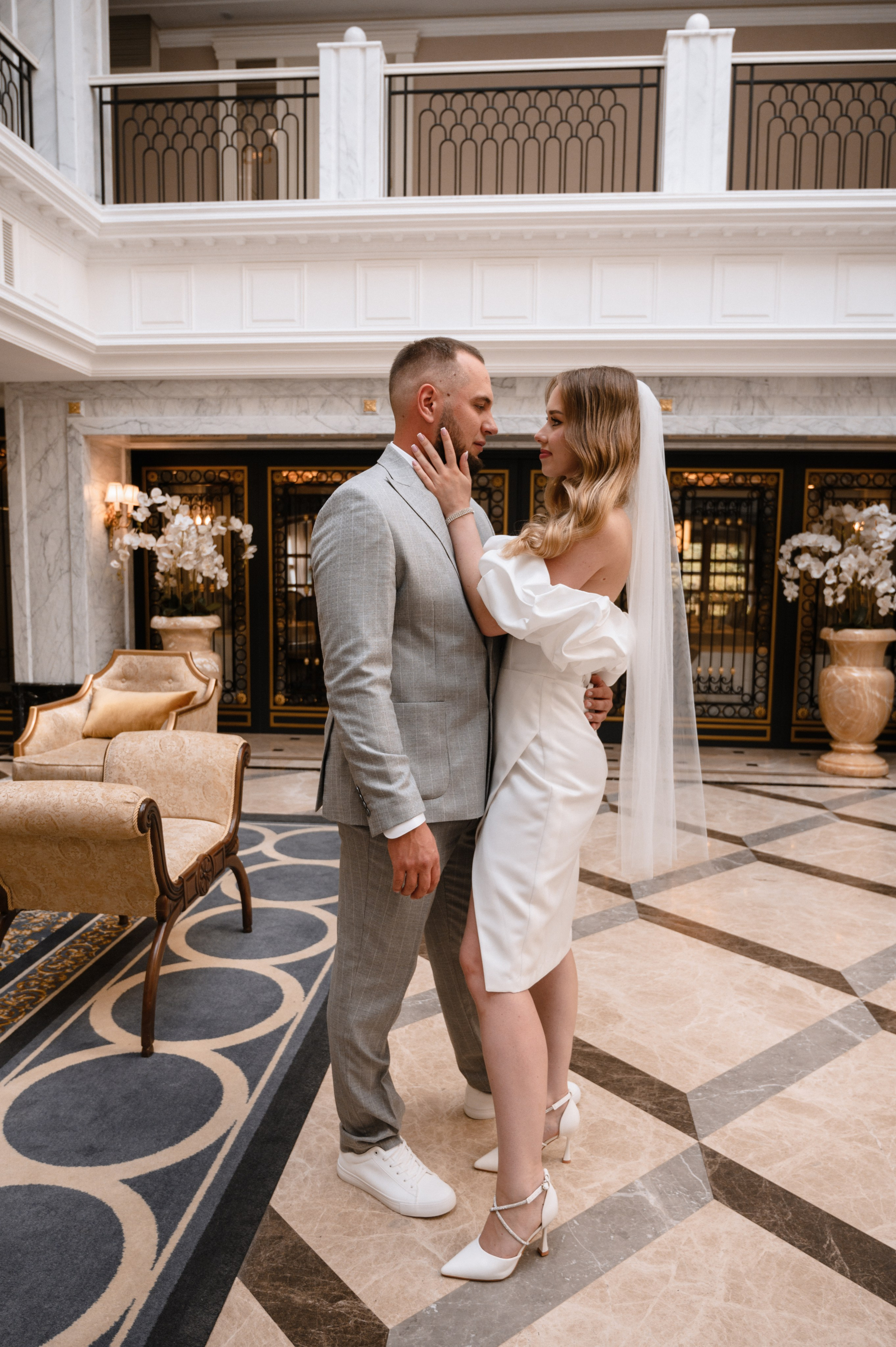 Свадьба. Профессиональный фотограф беременности в СПБ. Стильные фотосессии беременности в стиле минимализм и классическая фотография