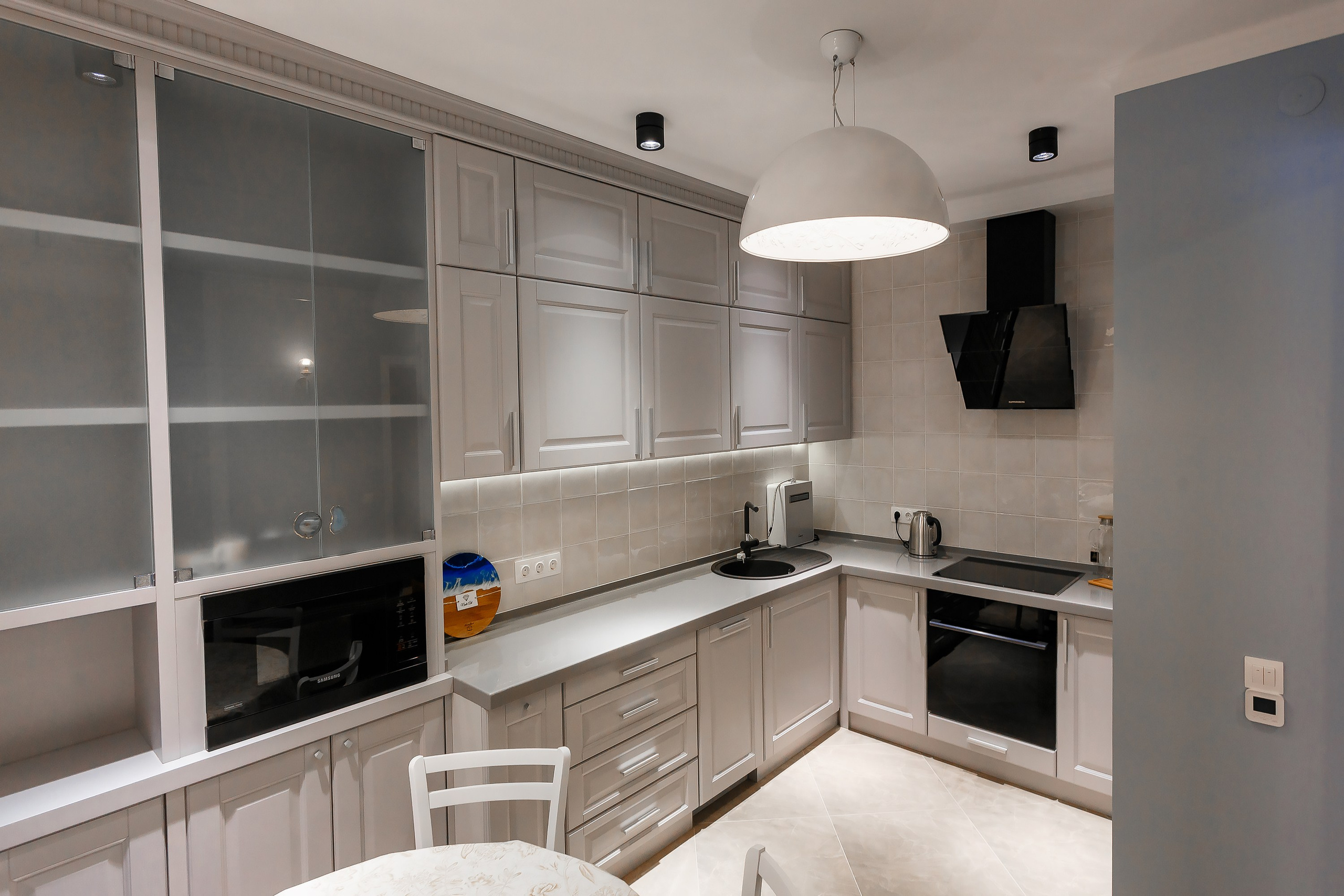 Central interior. Репортажный фотограф в Алмате Чумаков Георгий