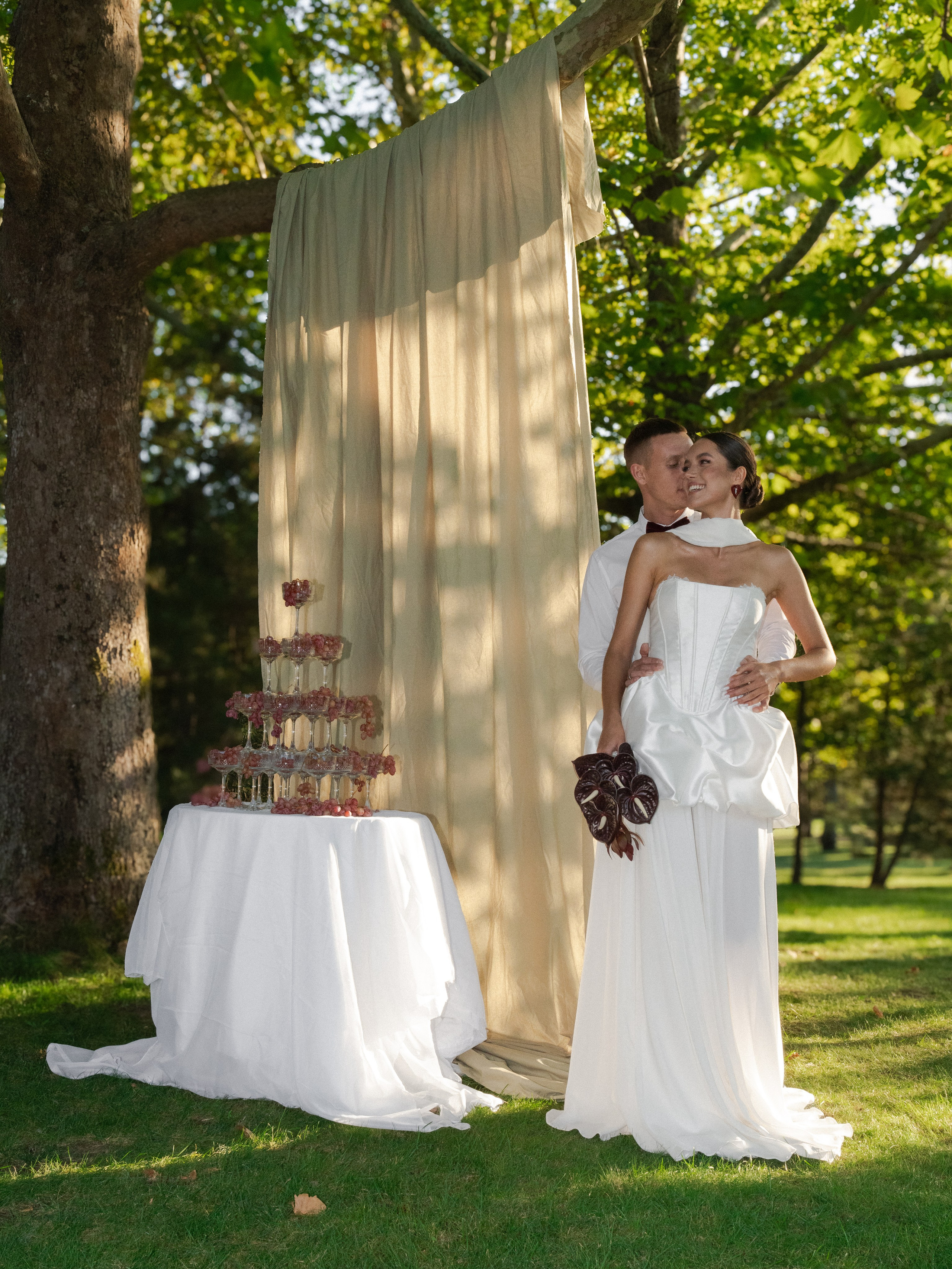 Свадебная прогулка. Свадебный фотограф Виктория Роса