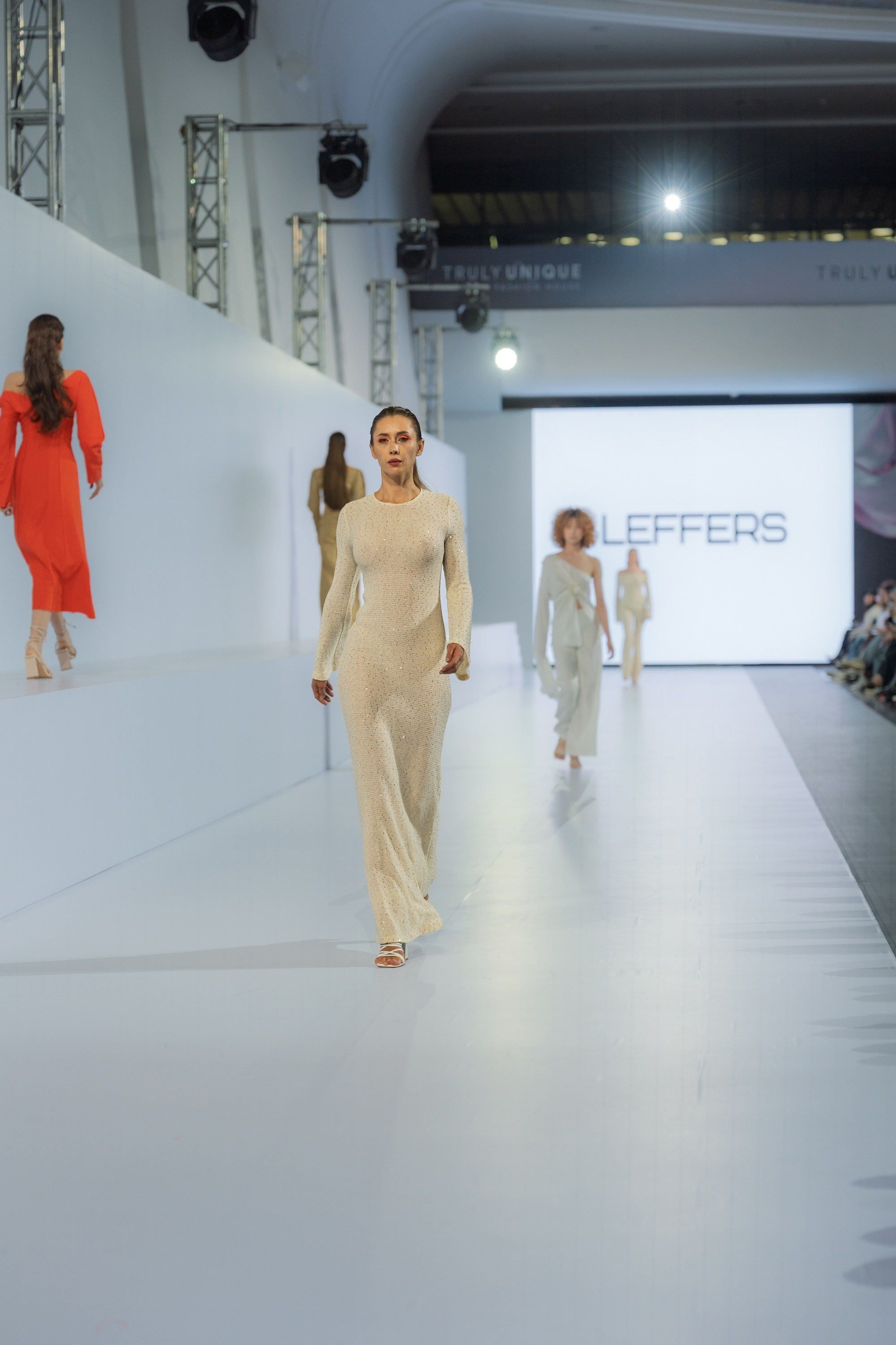 LEEFERS. Сайт Алматинского НЮ АРТ, будуар и фэшн фотографа Дениса Карпенко