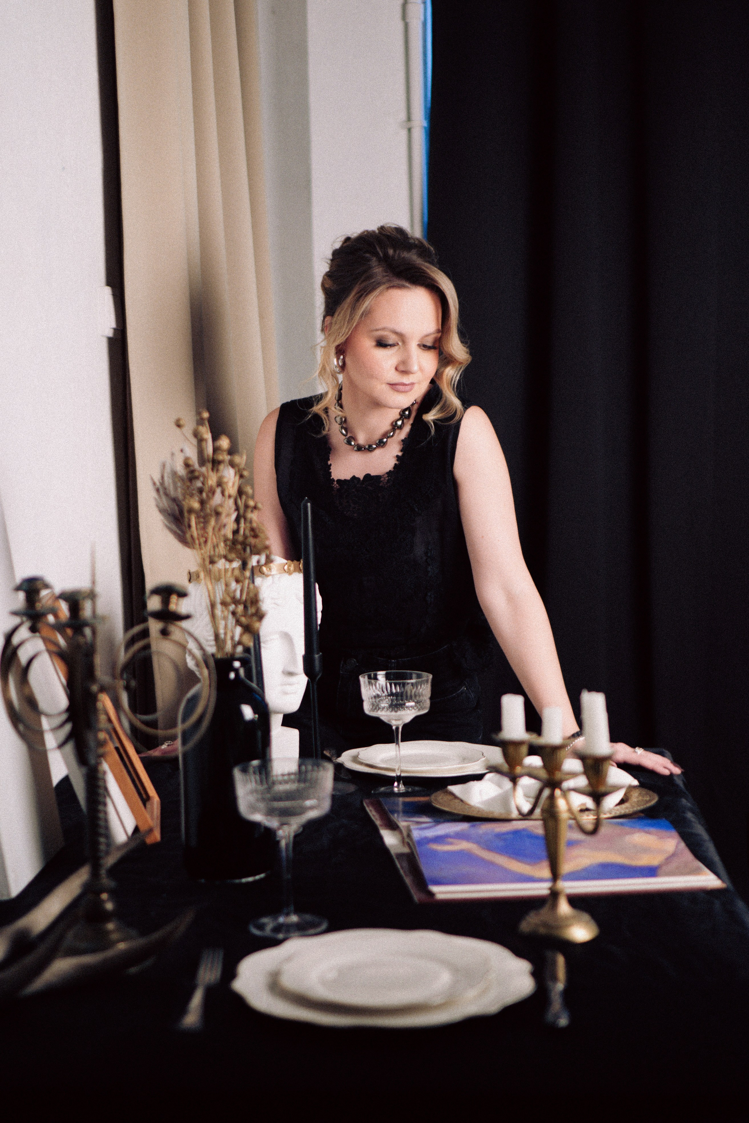 НОВОГОДНЯЯ ФОТОСЕСИИЯ В СТУДИИ ДЛЯ ДЕВУШКИ И ПРОГУЛКА ПО ЧЕРНЫШЕВСКОЙ. Профессиональный фотограф, Санкт-Петербург — Виктория Богомолова