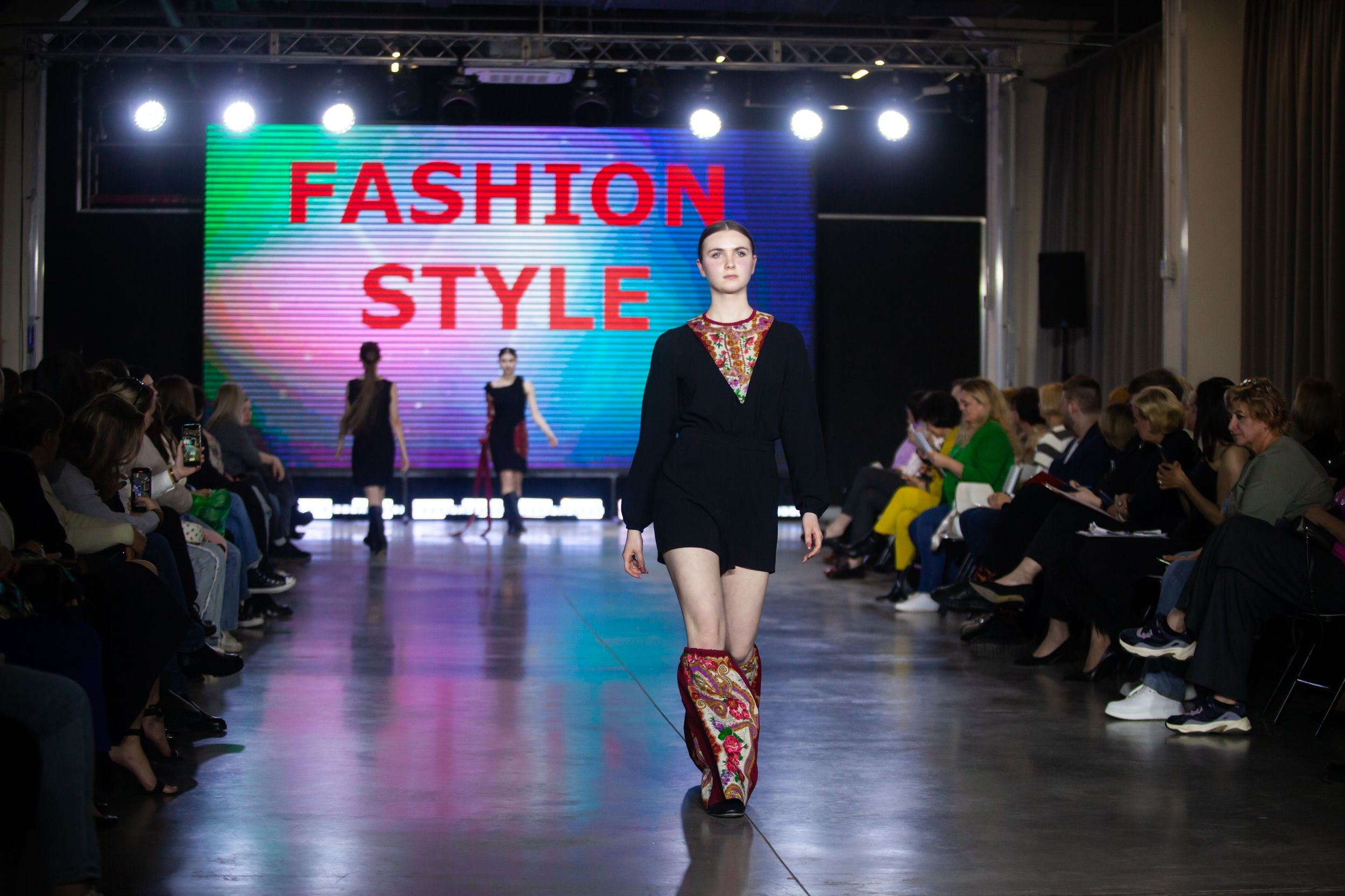 Фестиваль моды и красоты Fashion Style (11 мая 2024). Репортажный фотограф Алексей Пирязев