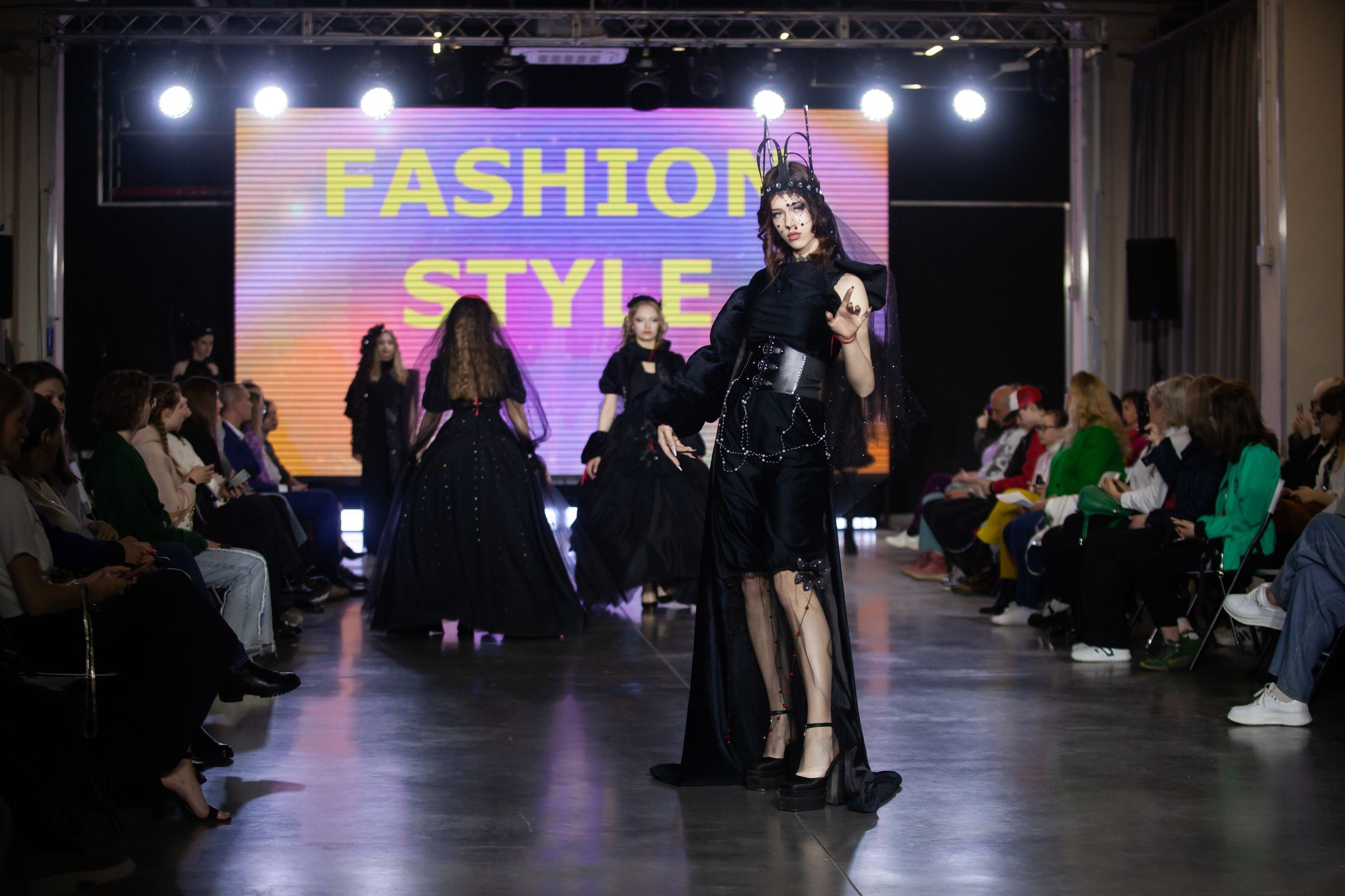 Фестиваль моды и красоты Fashion Style (11 мая 2024). Репортажный фотограф Алексей Пирязев