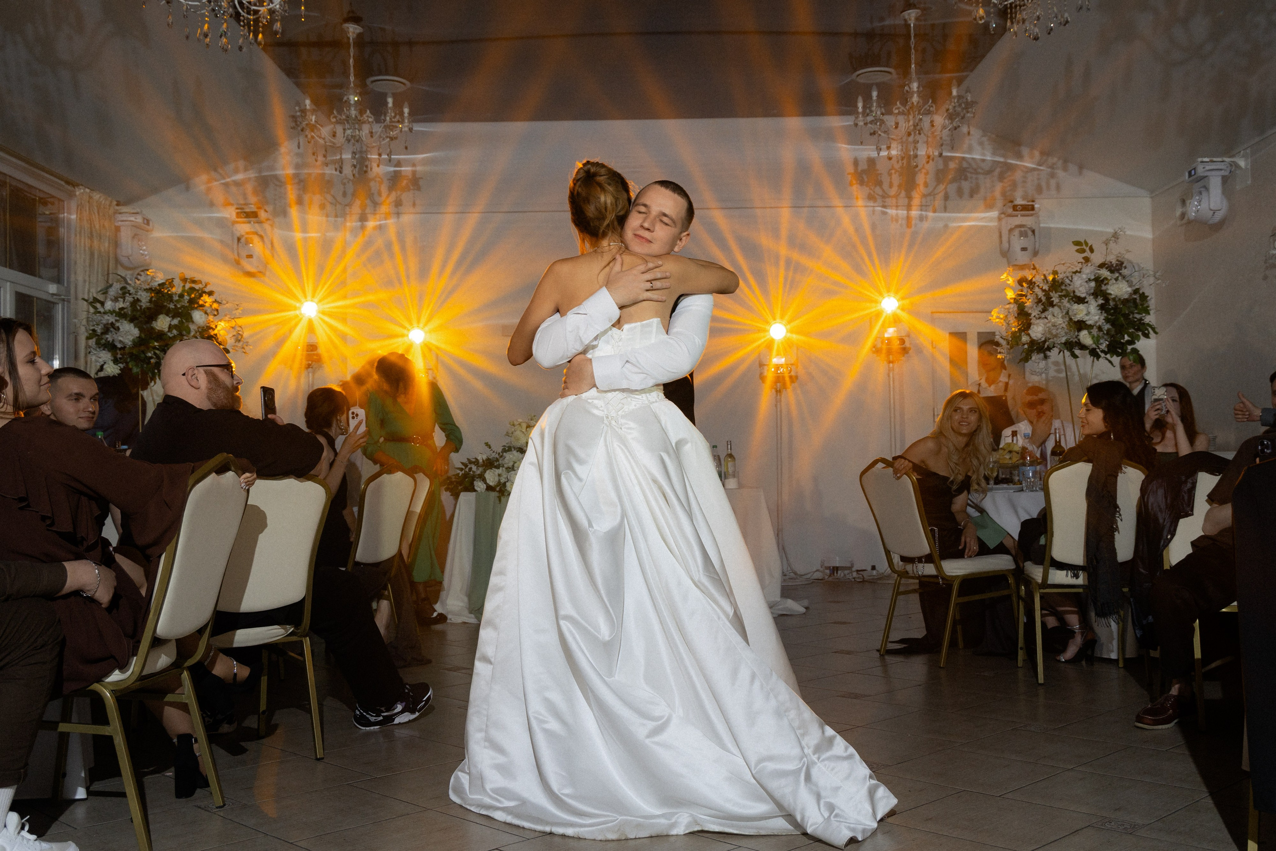 Свадебная фотосессия Анастасии и Игоря в Усадьбе Легенда. Свадебный фотограф в Минске/Беларуси Сергей Спиридонов