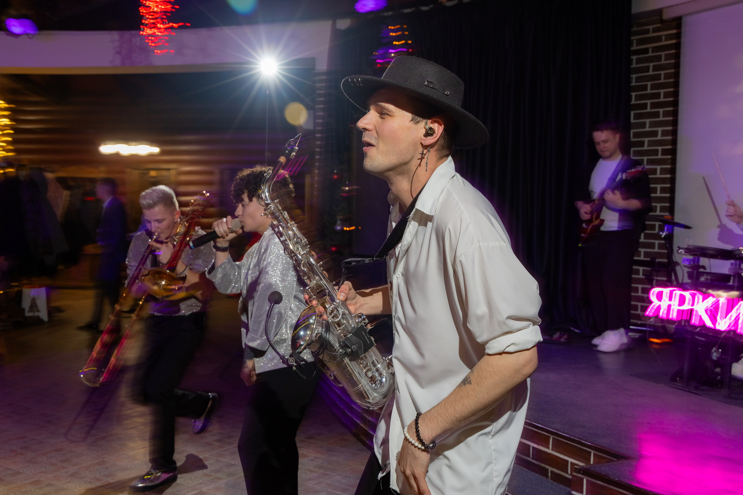 Корпоративная новогодняя съемка для логистической компании ИТА. Свадебный фотограф в Минске/Беларуси Сергей Спиридонов