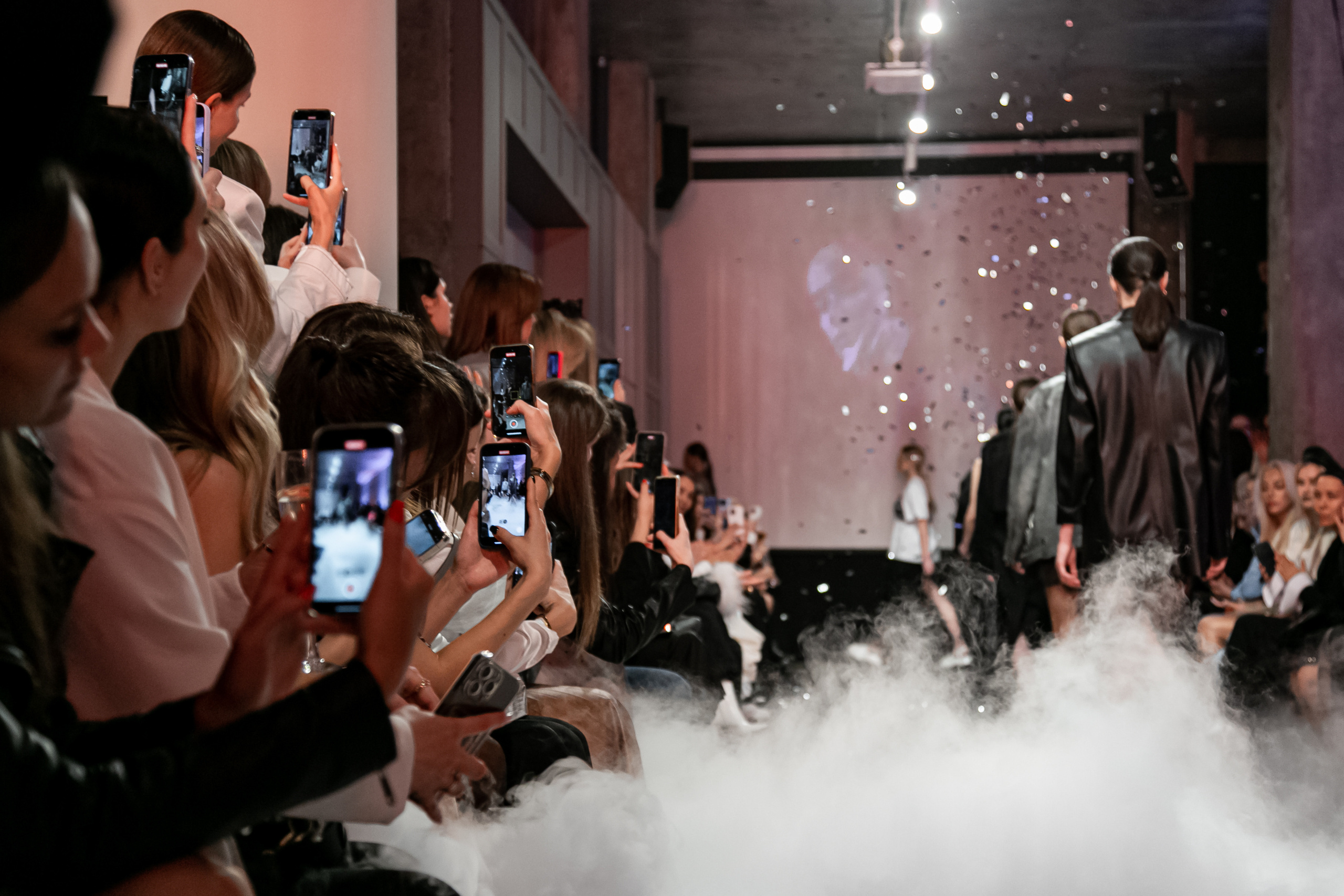 Показ новой коллекции 2 SIDES. Фотограф Иван Гуляев