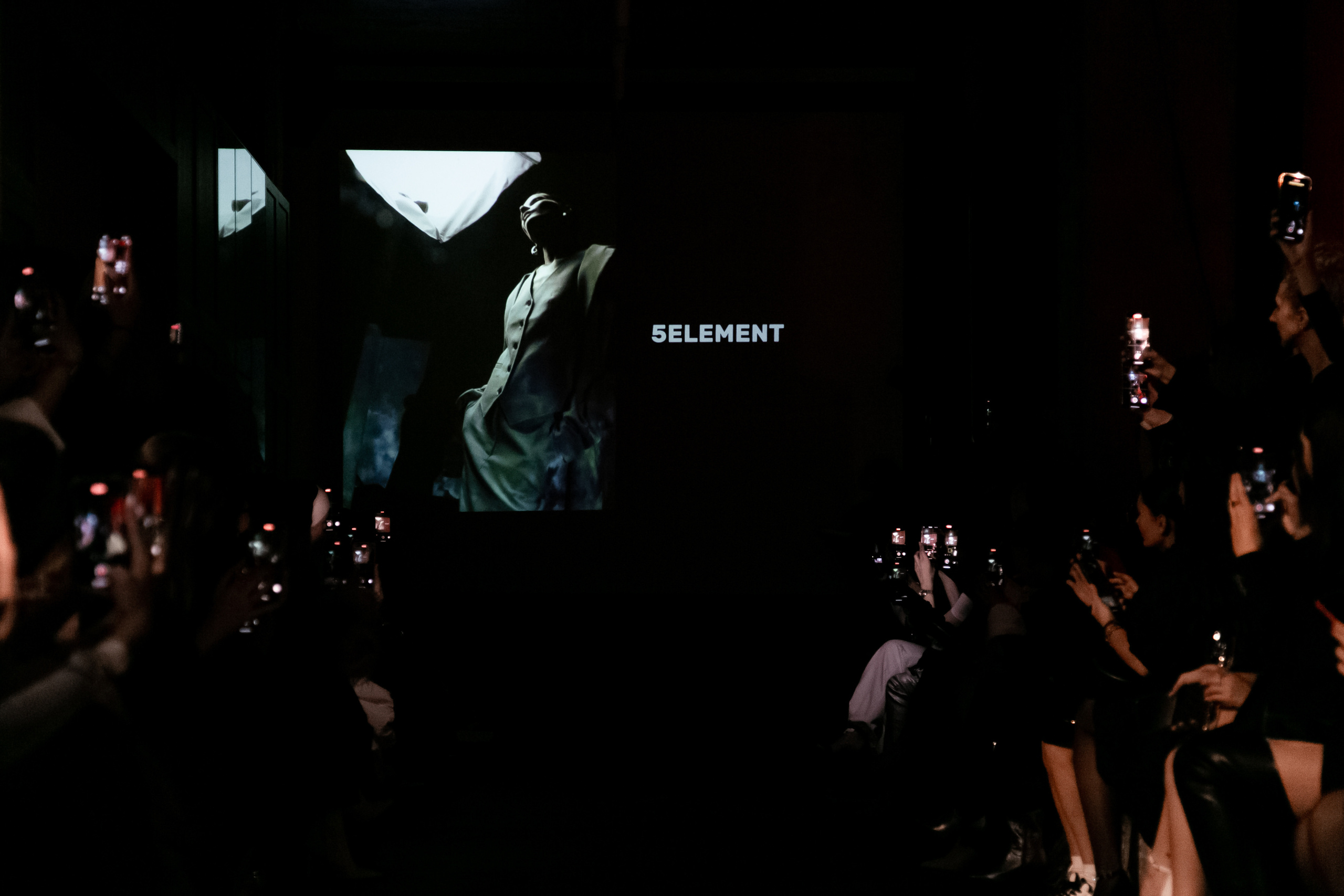 Показ новой коллекции 2 SIDES. Фотограф Иван Гуляев