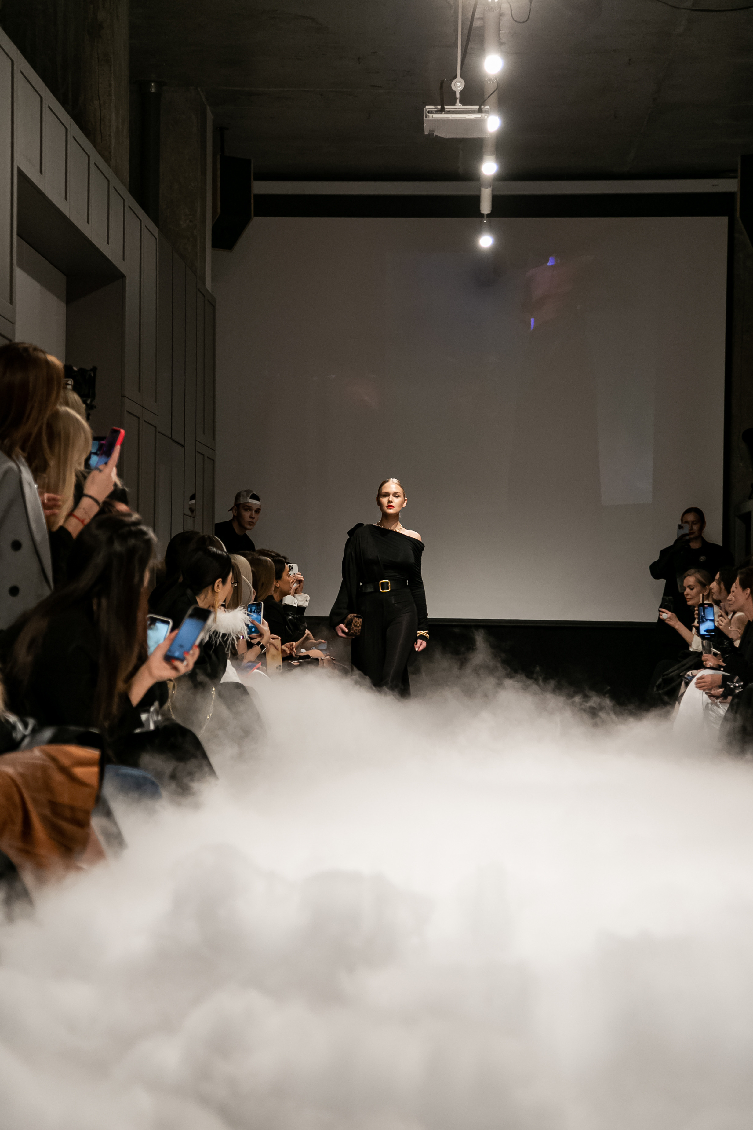 Показ новой коллекции 2 SIDES. Фотограф Иван Гуляев