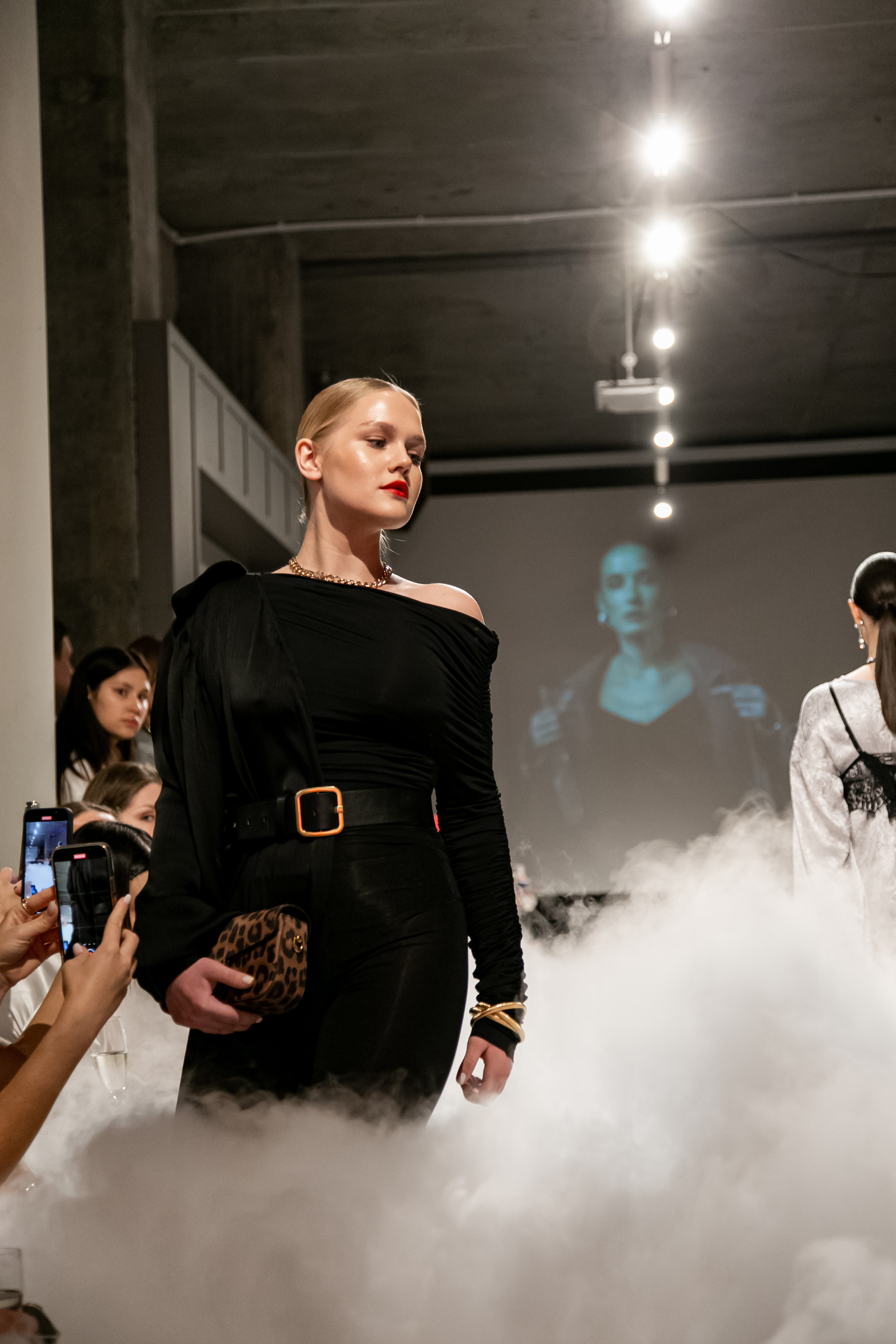 Показ новой коллекции 2 SIDES. Фотограф Иван Гуляев