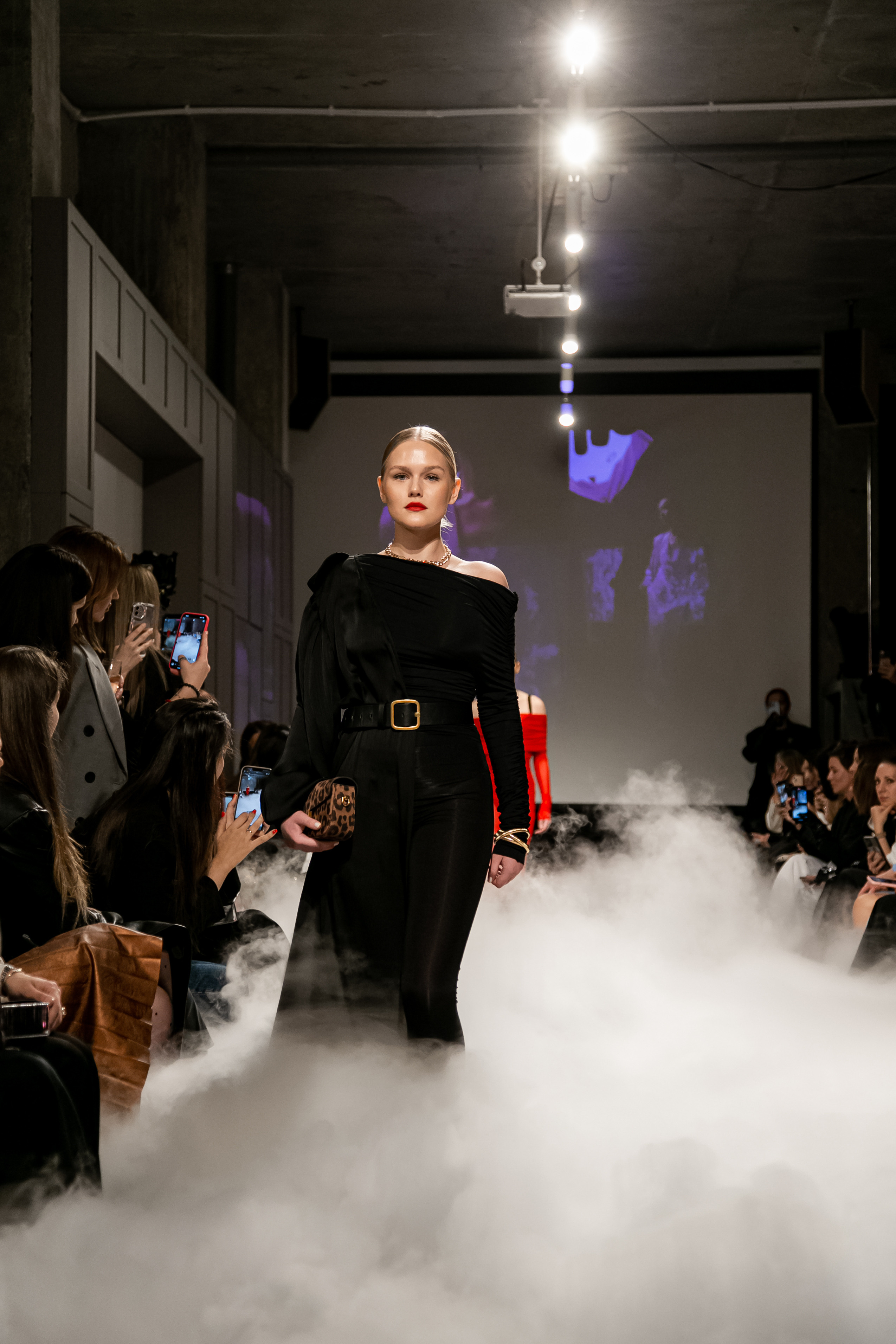 Показ новой коллекции 2 SIDES. Фотограф Иван Гуляев