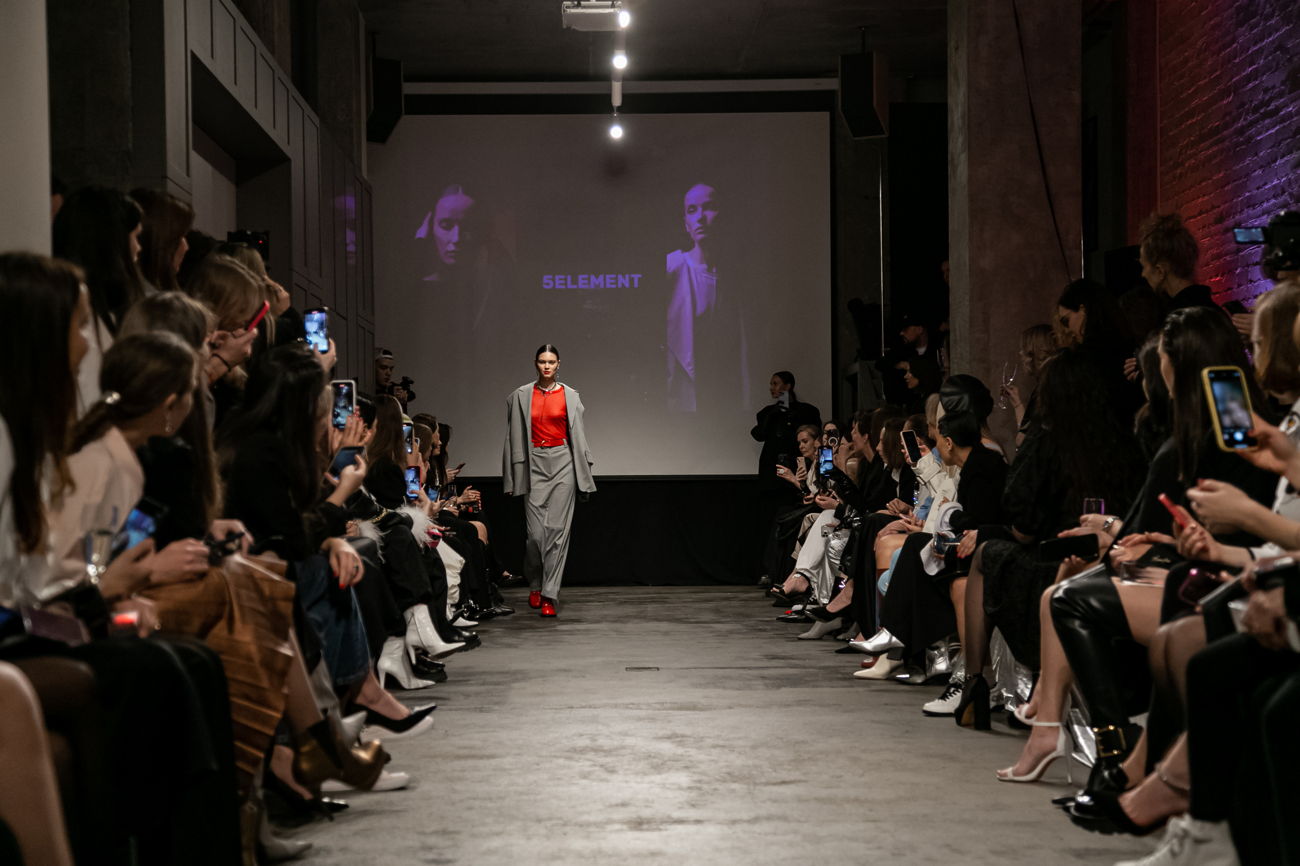 Показ новой коллекции 2 SIDES. Фотограф Иван Гуляев