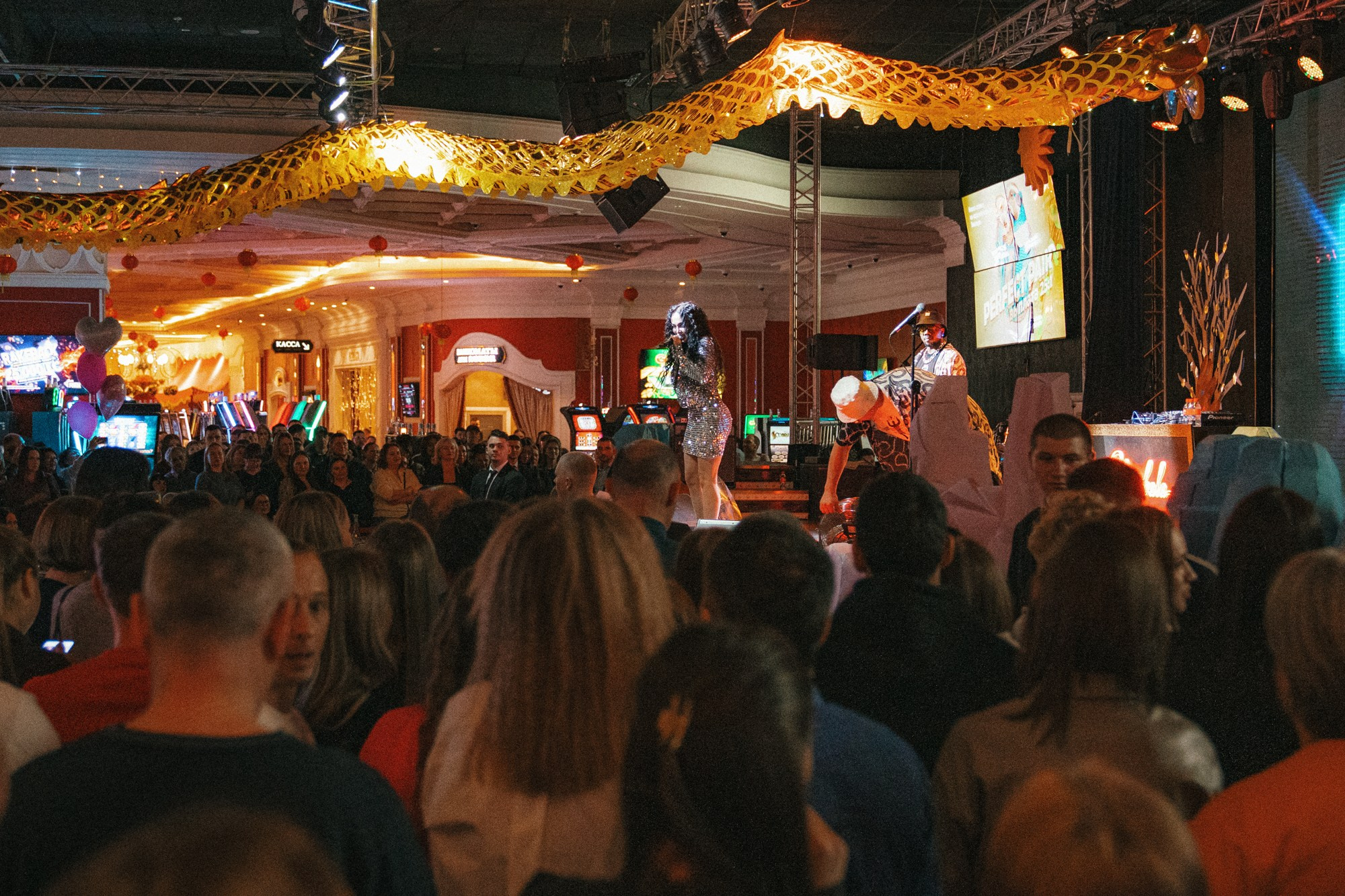 Группа Краски в Шамбале. Фотограф Мещанин Юрий