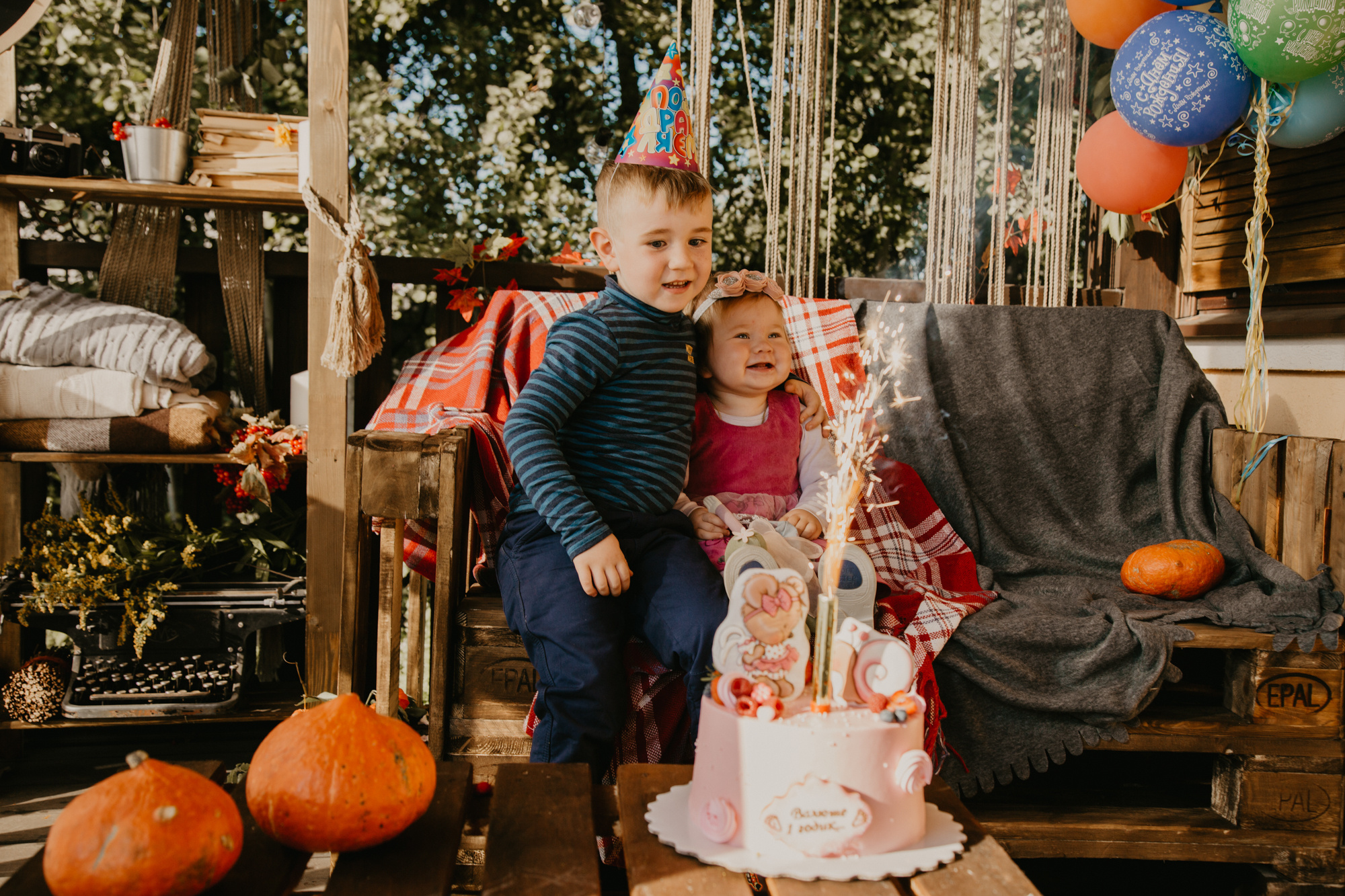 Фотограф на детский праздник москва, фотограф на детский день рождения. Свадебный фотограф Москва. Семейный фотограф. Предметная съемка, съемка одежды