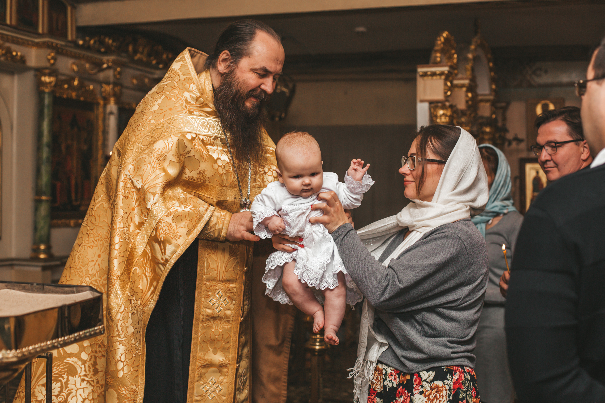 Фотограф на крещение, крестины, фотограф крещение жуковский, крестины. Свадебный фотограф Москва. Семейный фотограф. Предметная съемка, съемка одежды