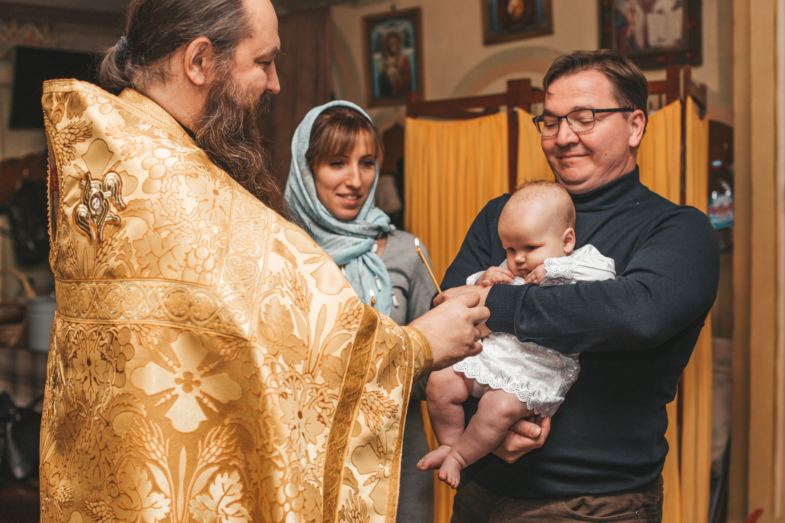Фотограф на крещение, крестины, фотограф крещение жуковский, крестины. Свадебный фотограф Москва. Семейный фотограф. Предметная съемка, съемка одежды