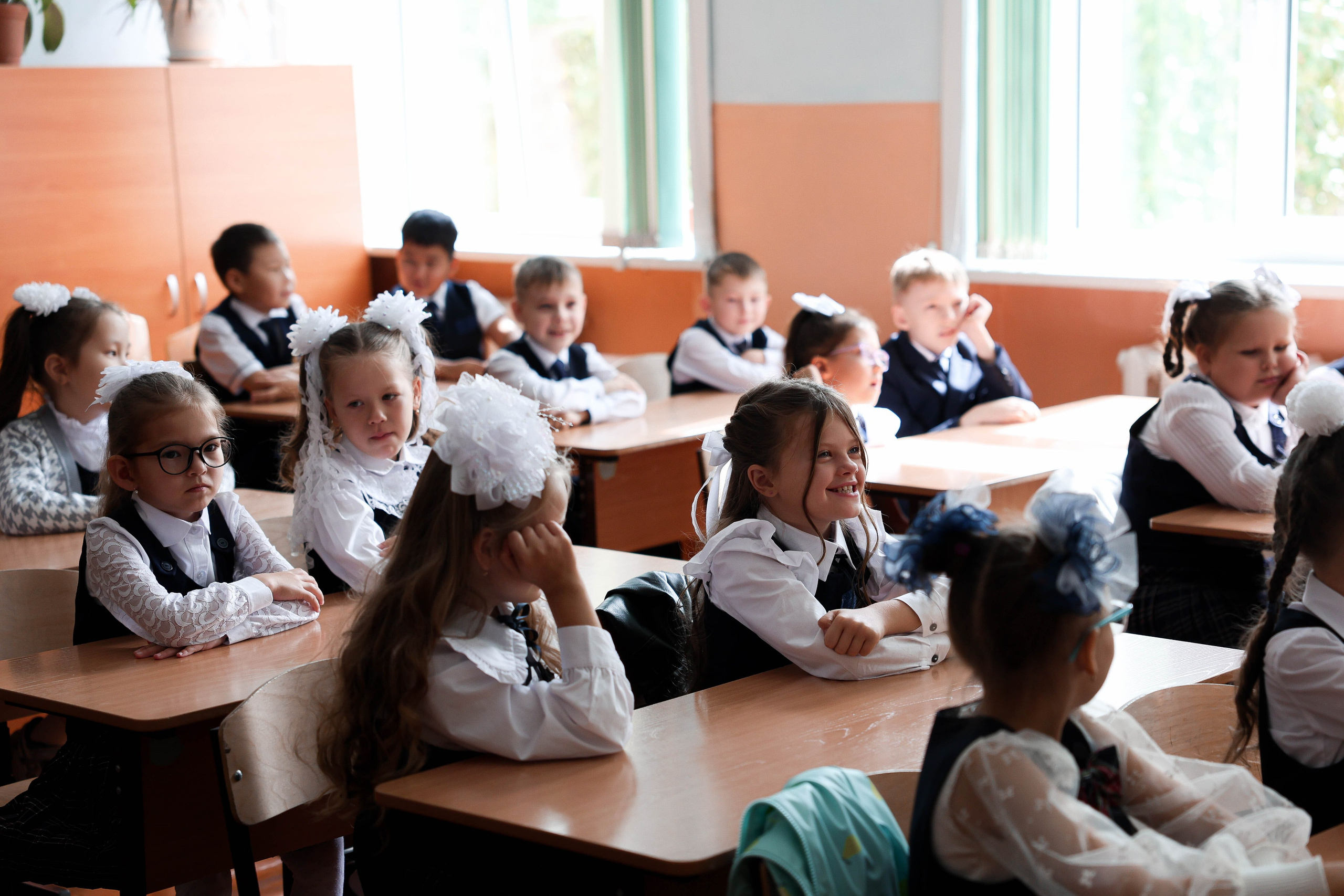 День знаний 2025. Свадебный и Школьный фотограф Улан-Удэ Бурятия Джулия Топоева Выпускные альбомы Фотограф на мероприятие