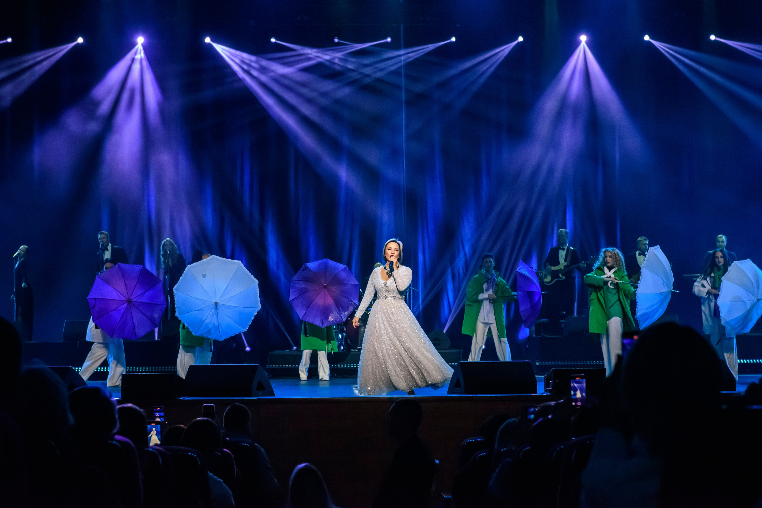 Лариса Рубальская «40 лет с песней по жизни» — Крокус Сити Холл. Бренд-фотограф для экспертов и блогеров в Москве Влада Горбовская