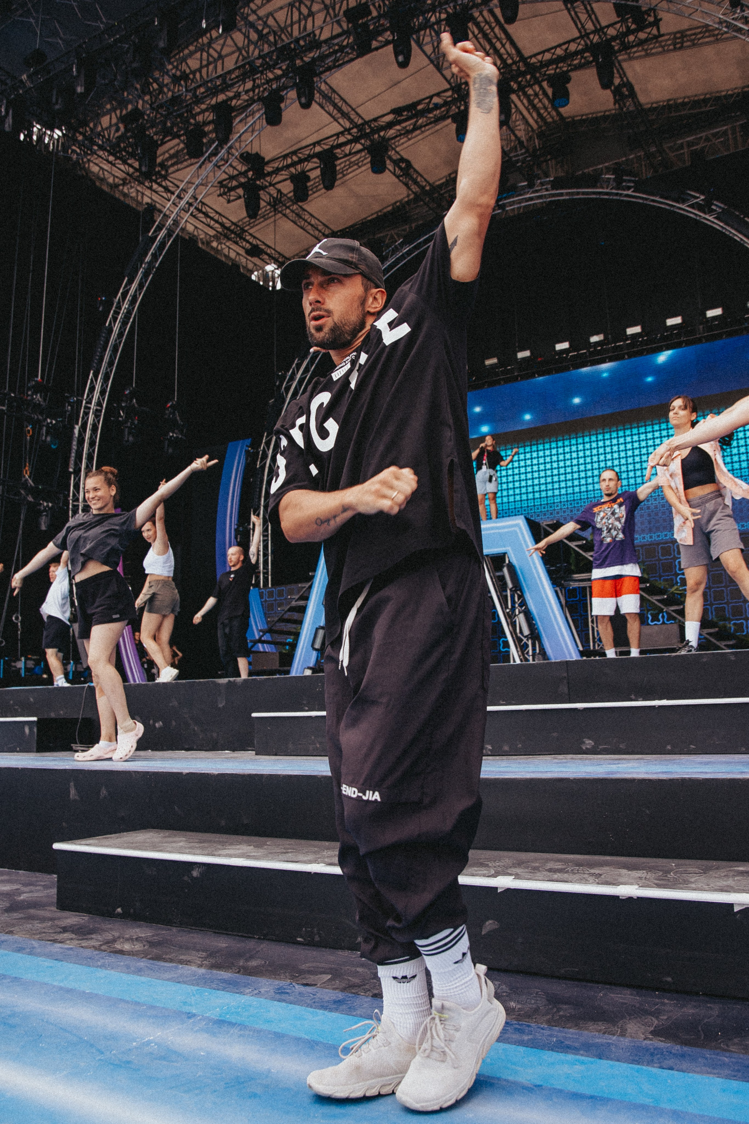 Бекстейдж фестиваля «Таврида 2024». Izotoff Photographer