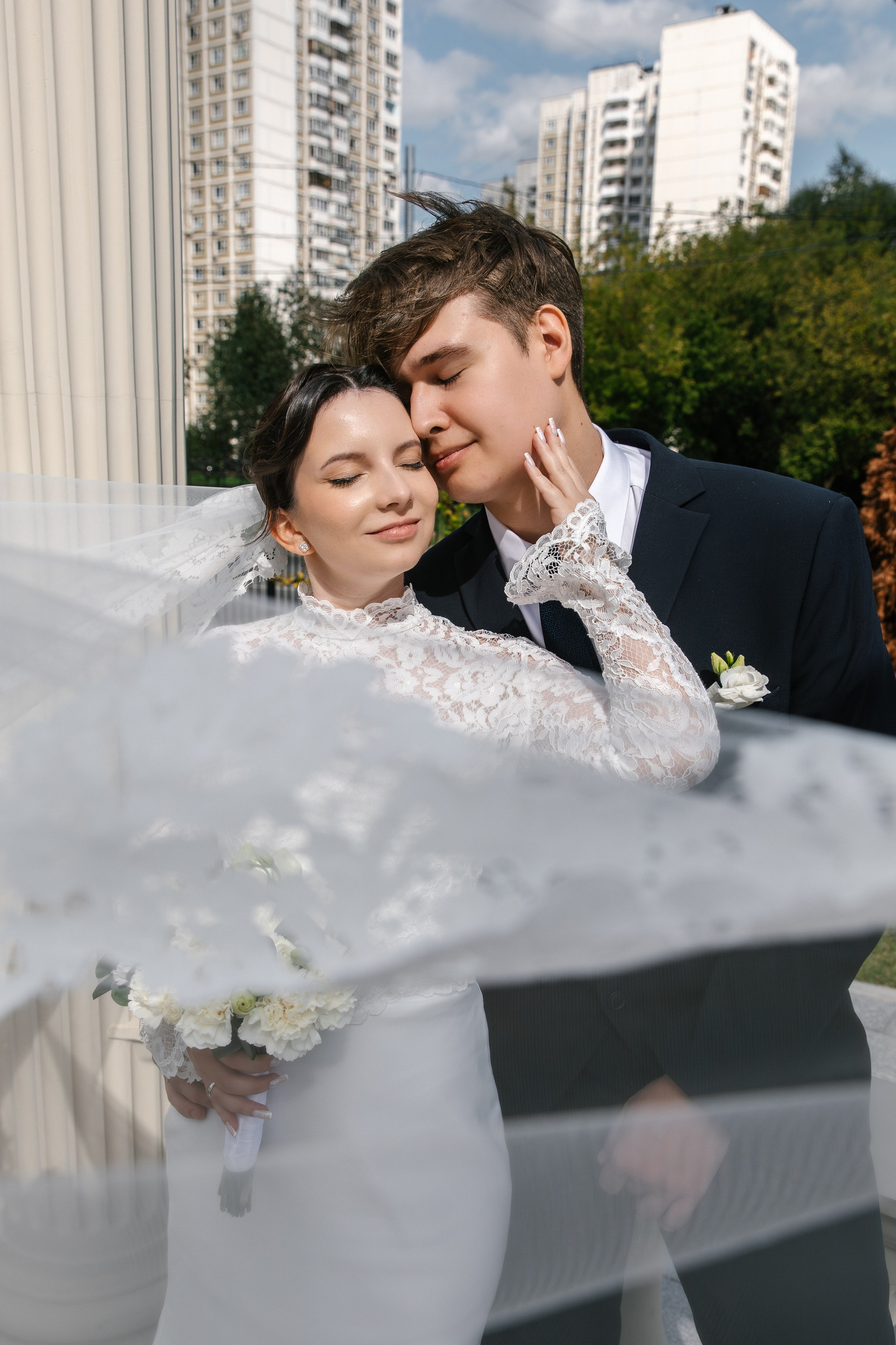 Свадебный фотограф в Москве и Домодедово, фотосессия свадебного утра, свадебная фотосессия в Митинском ЗАГСе, свадебная съёмка в Митинском Дворце бракосочетания, свадебный фотограф Анна Авилочкина