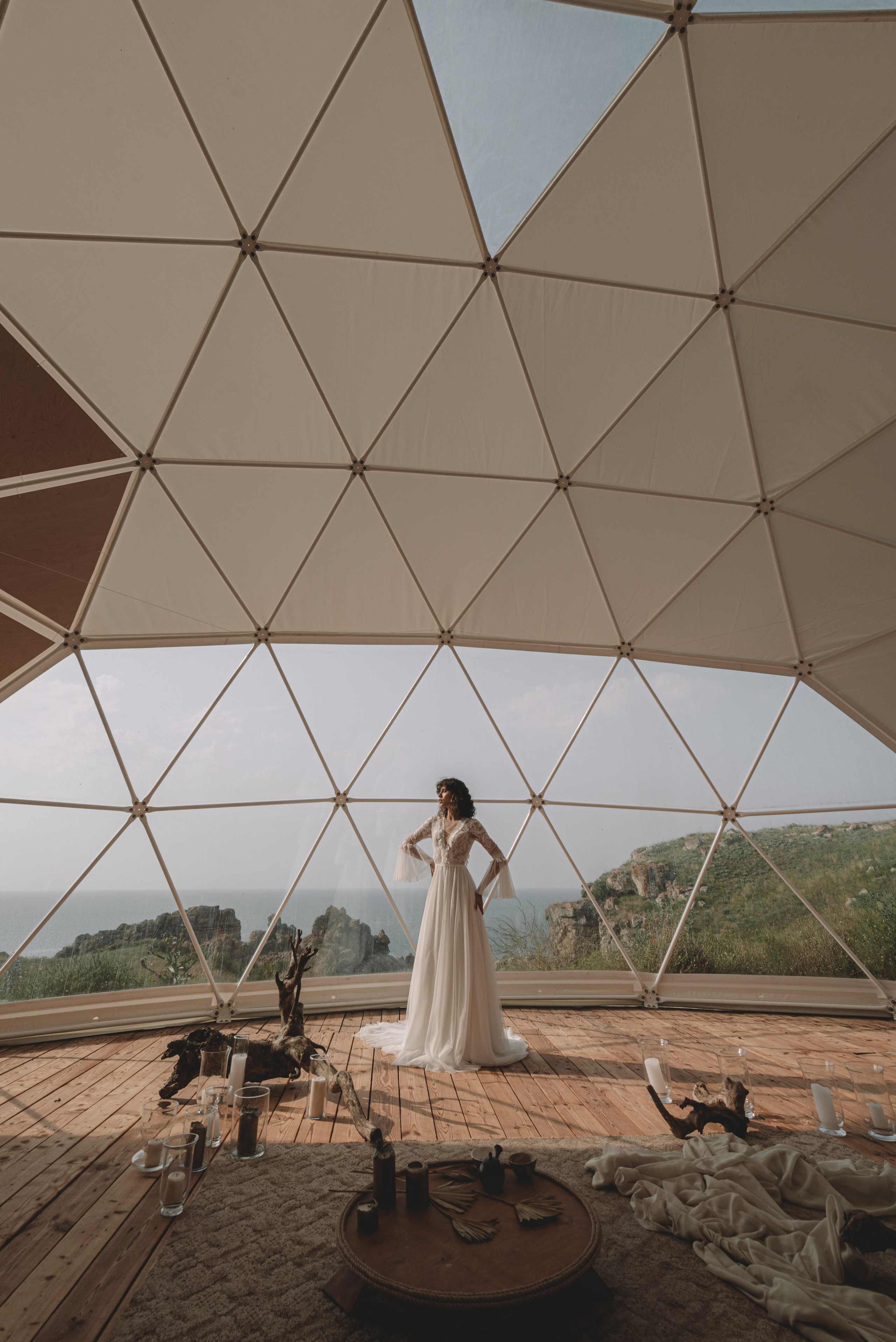 Свадебная фотосессия в Щелкино ,Бухта Космонавтов. Выездная церемония на берегу моря Крым. Свадебный и семейный фотограф и видеограф, Крым, Москва, Санкт -Петербург