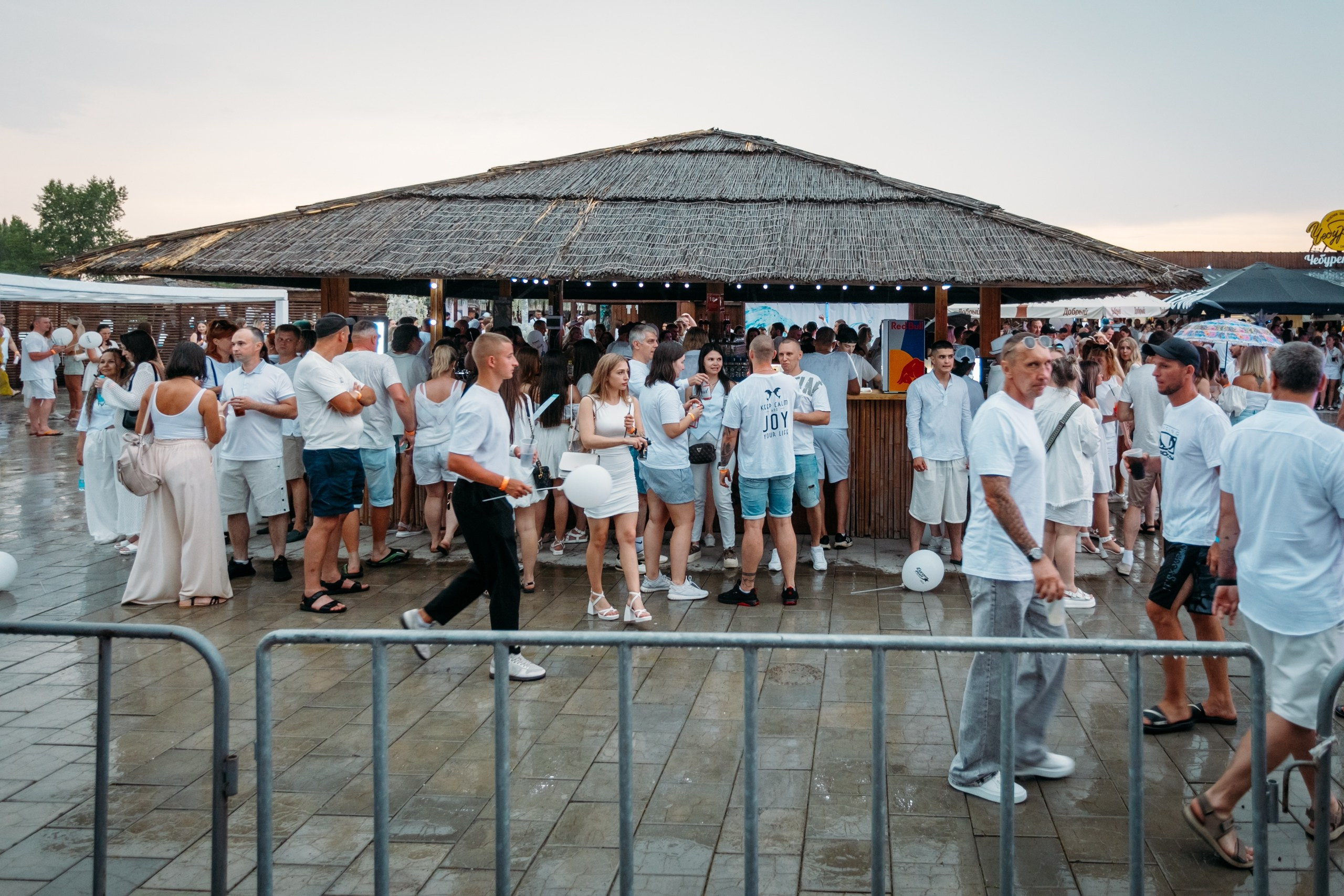 White Party @ Бархат парк. Репортажный фотограф Максим Полянский. Москва, Санкт-Петербург, Красноярск