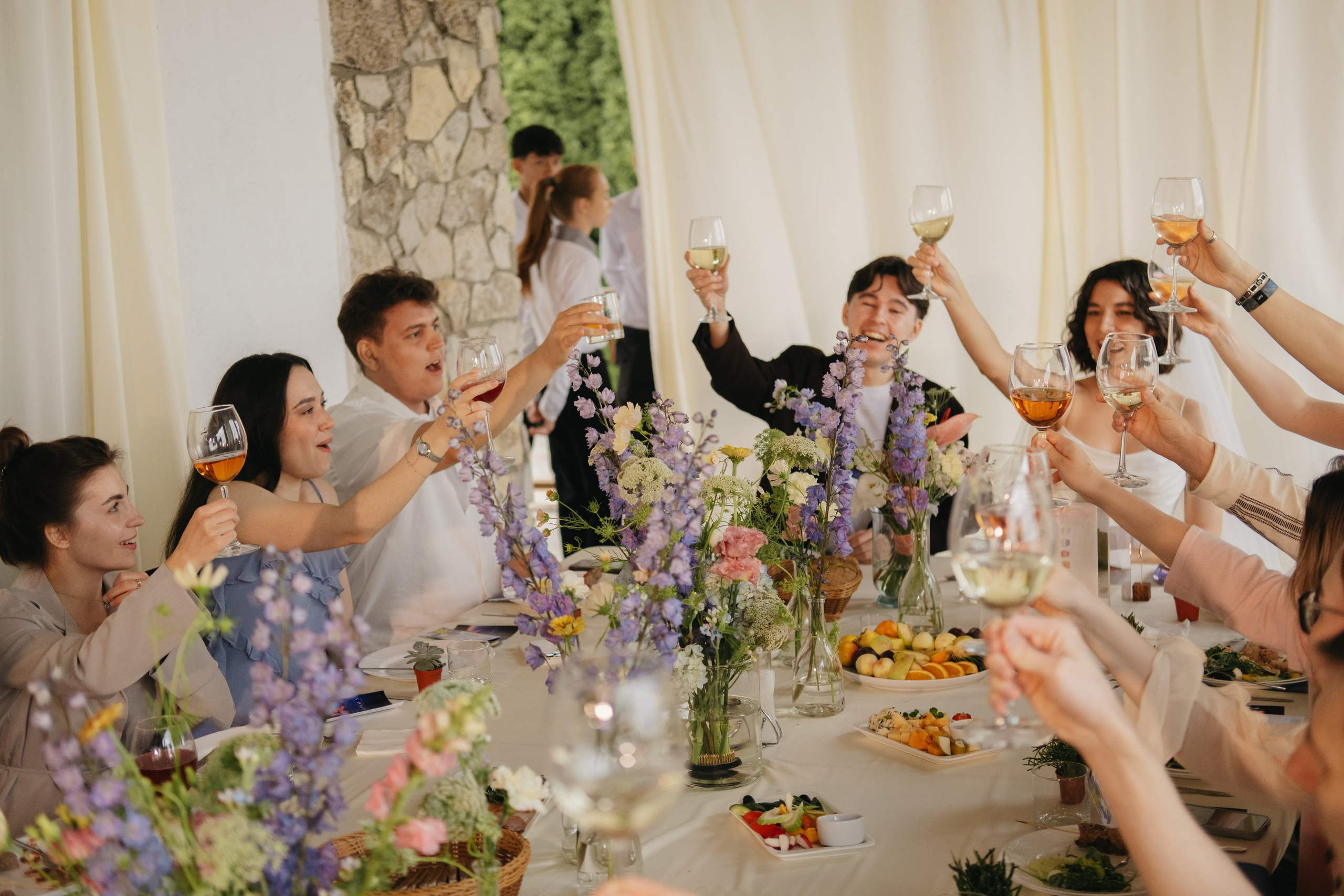 Молодые счастливые. Обо мне