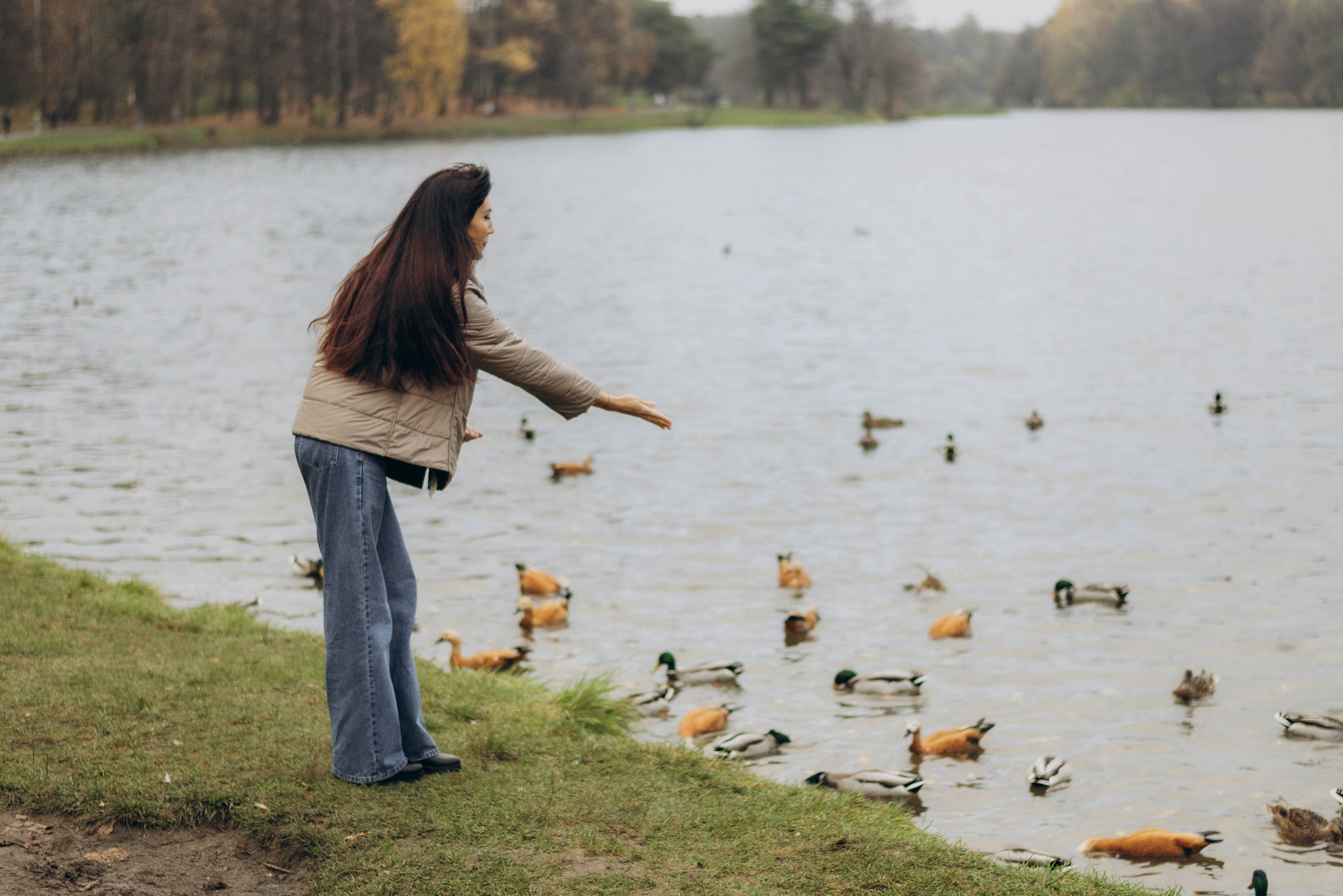 Прогулочная фотоссесия для девушки в парке. Семейный фотограф в Железнодорожном Масаева Елена