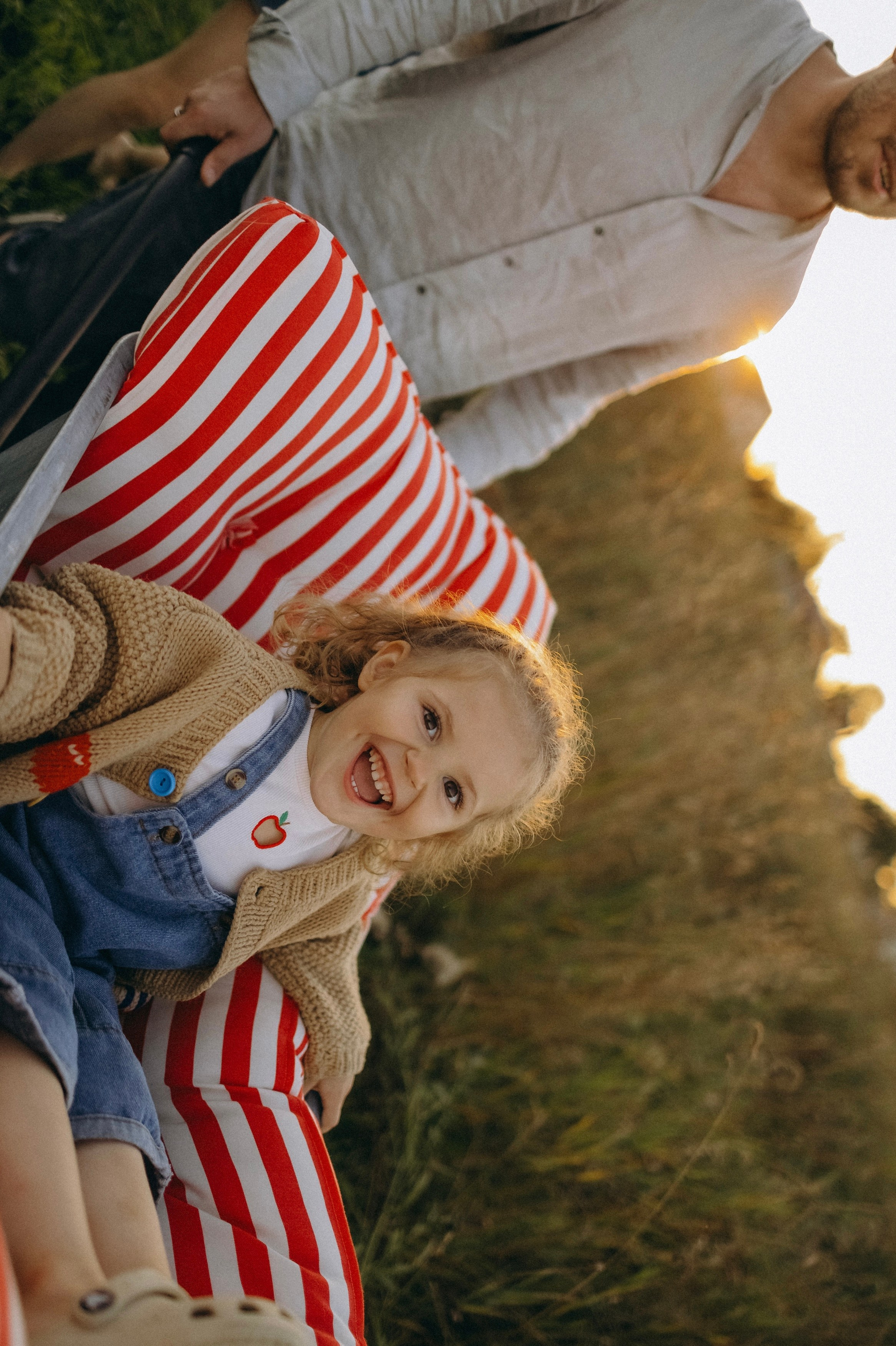 Алена, Еся, Агния. Главная