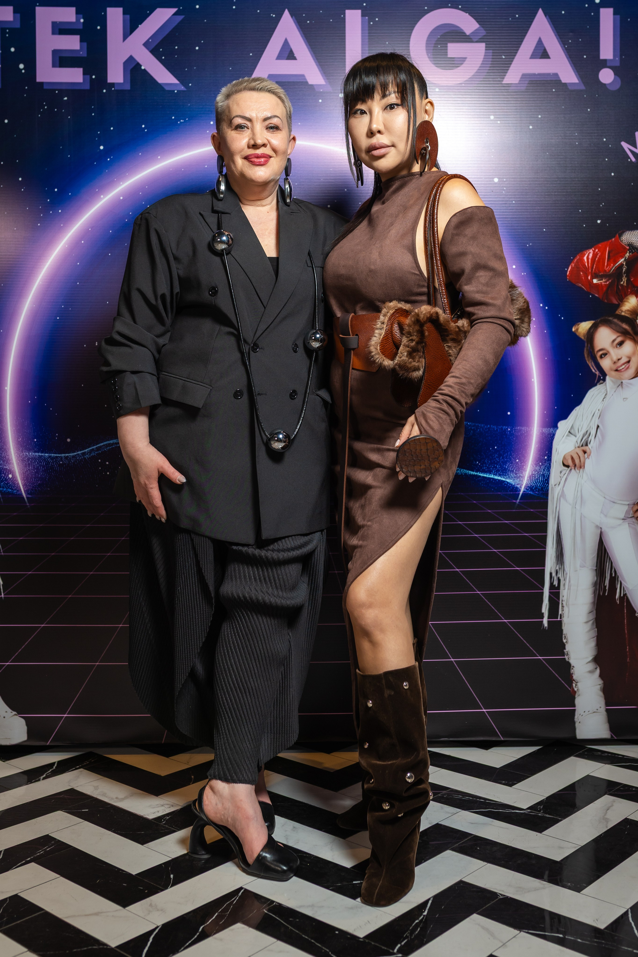 Репортажная фотосъёмка мероприятий в Алматы — презентация клипа | Jora Abramov фотограф. Коммерческий и репортажный фотограф в Алматы — Jora Abramov