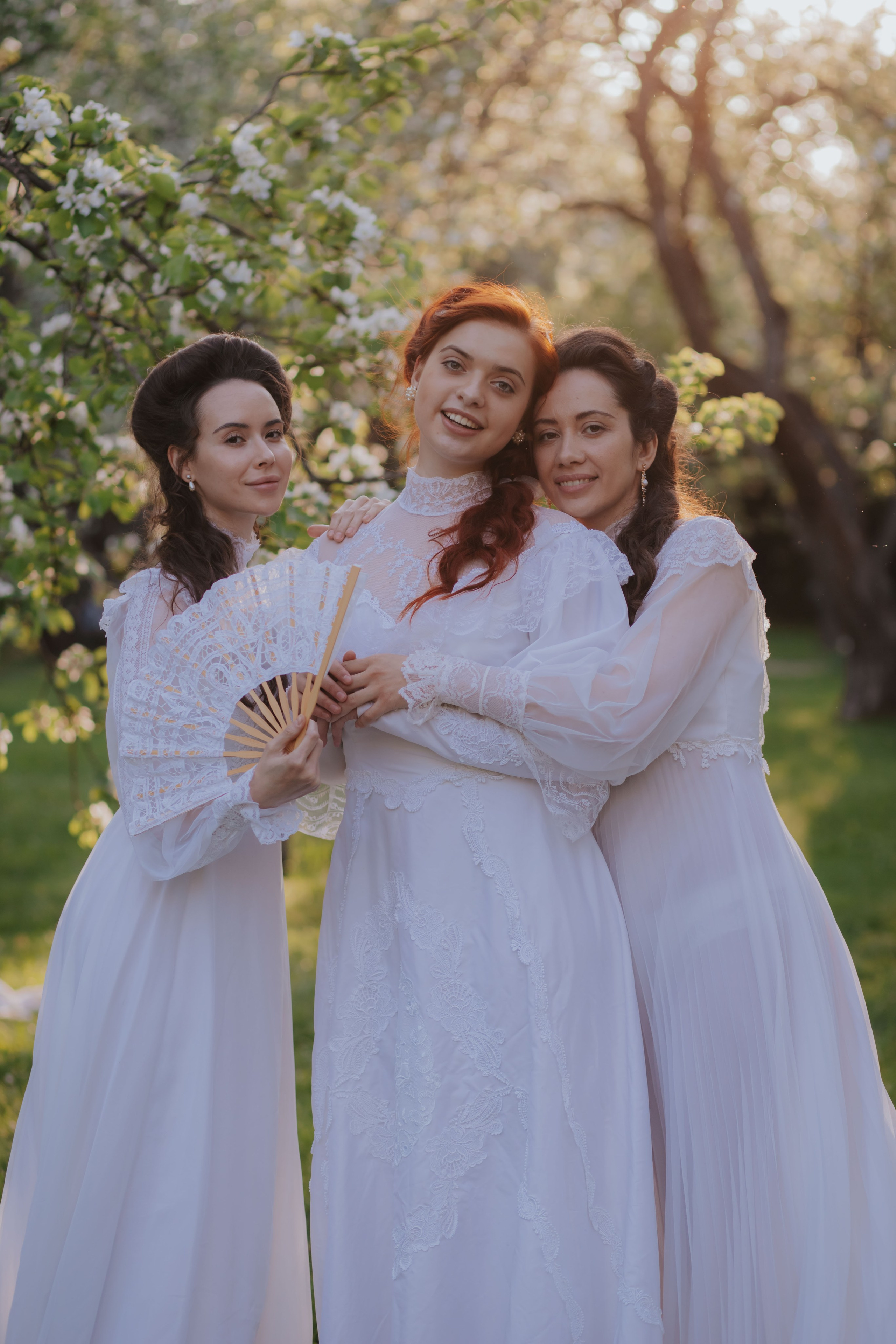 Яблоневый сад. Художественная винтажная фотография