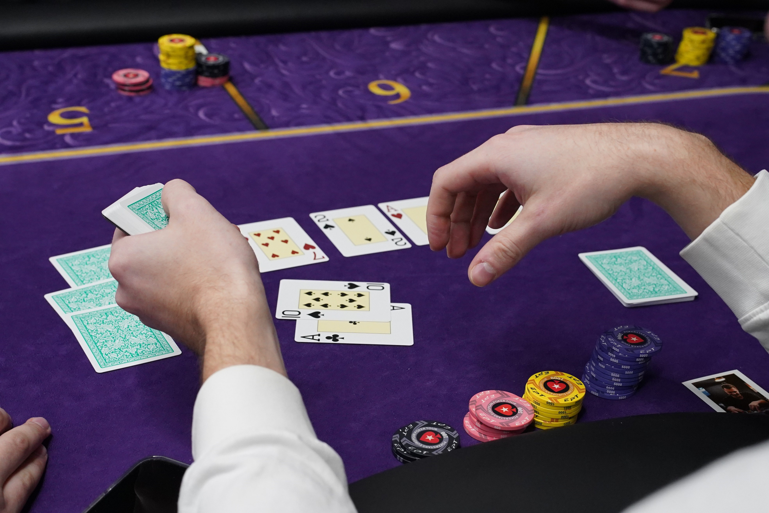 Покер. Фотограф