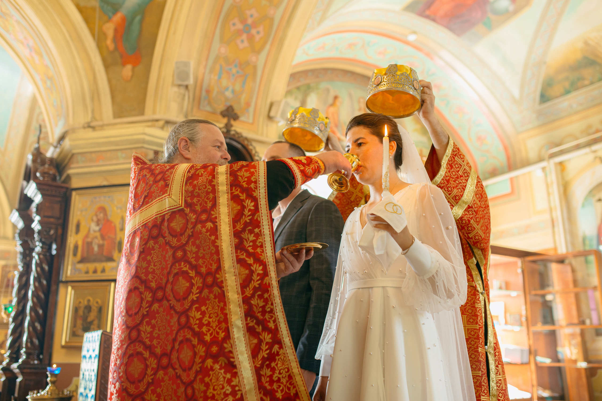 Церковь Покрова Пресвятой Богородицы в Осеченках г. Раменское. Свадебный и семейный фотограф