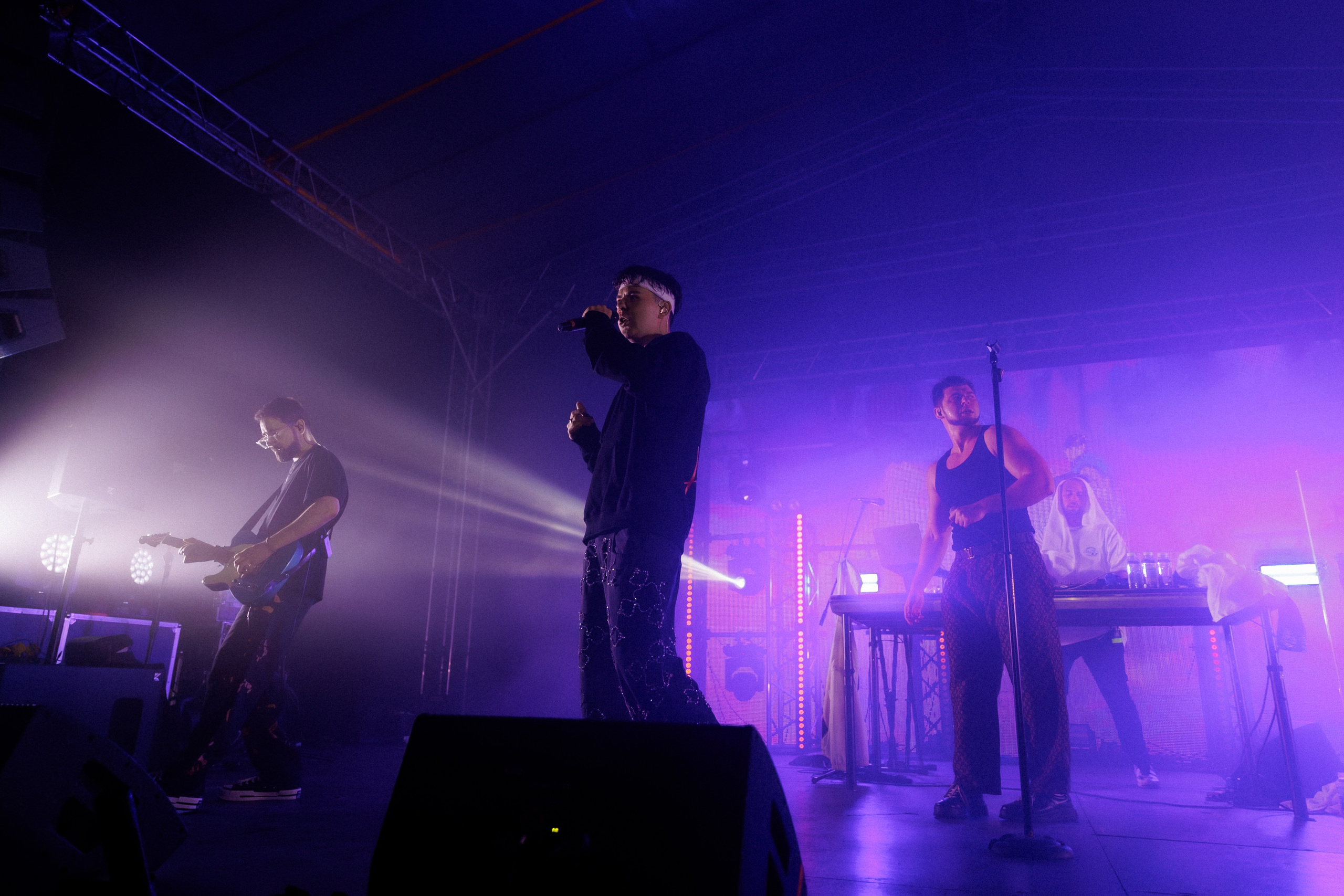 Фотоотчёт и репортаж с концерта группы GAYAZOV$ BROTHER$. Красильников Евгений — профессиональный фотограф в Ростове-на-Дону