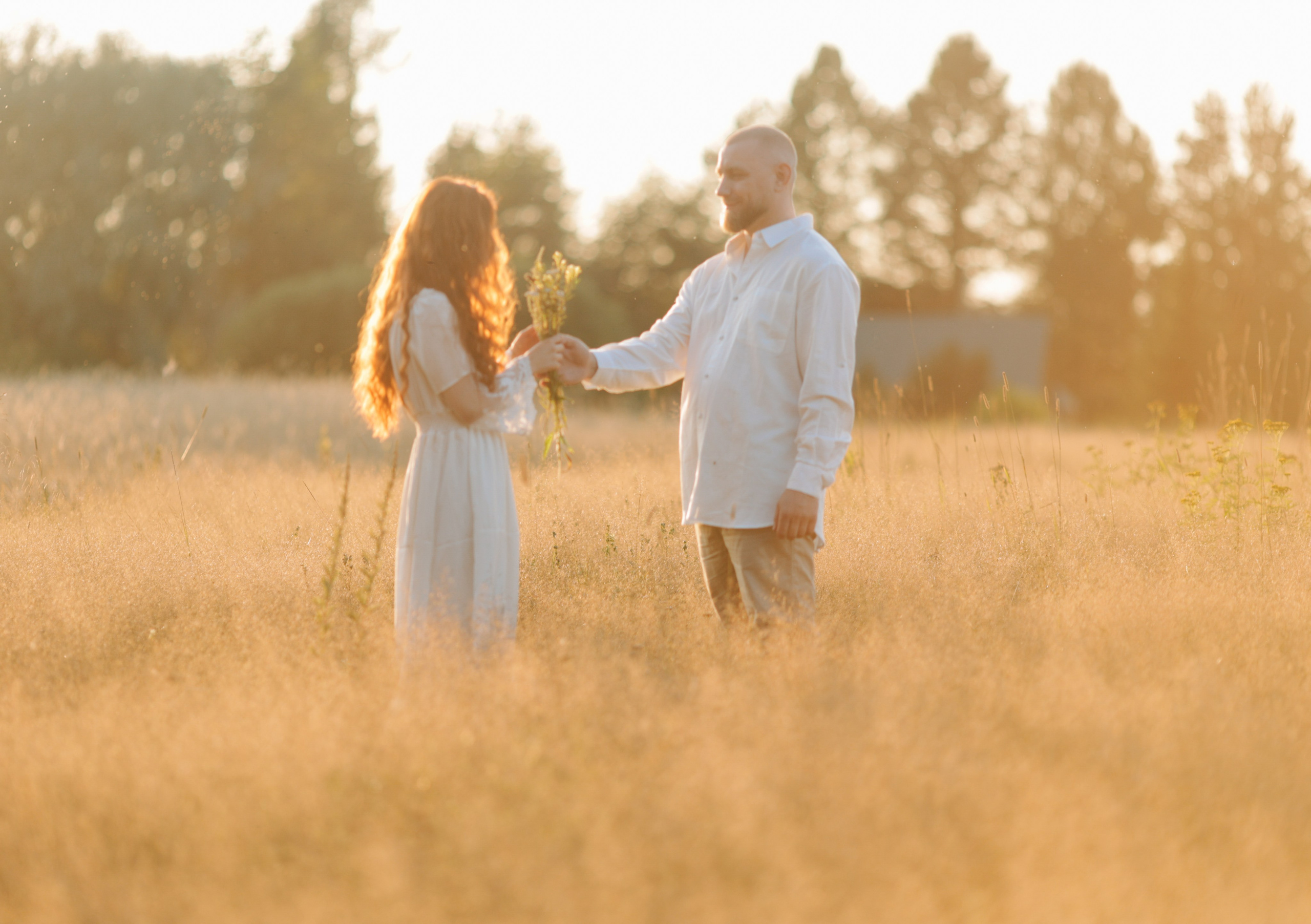 Фотосессия lovestory во ржи. Фотограф Варвара Ермоленко