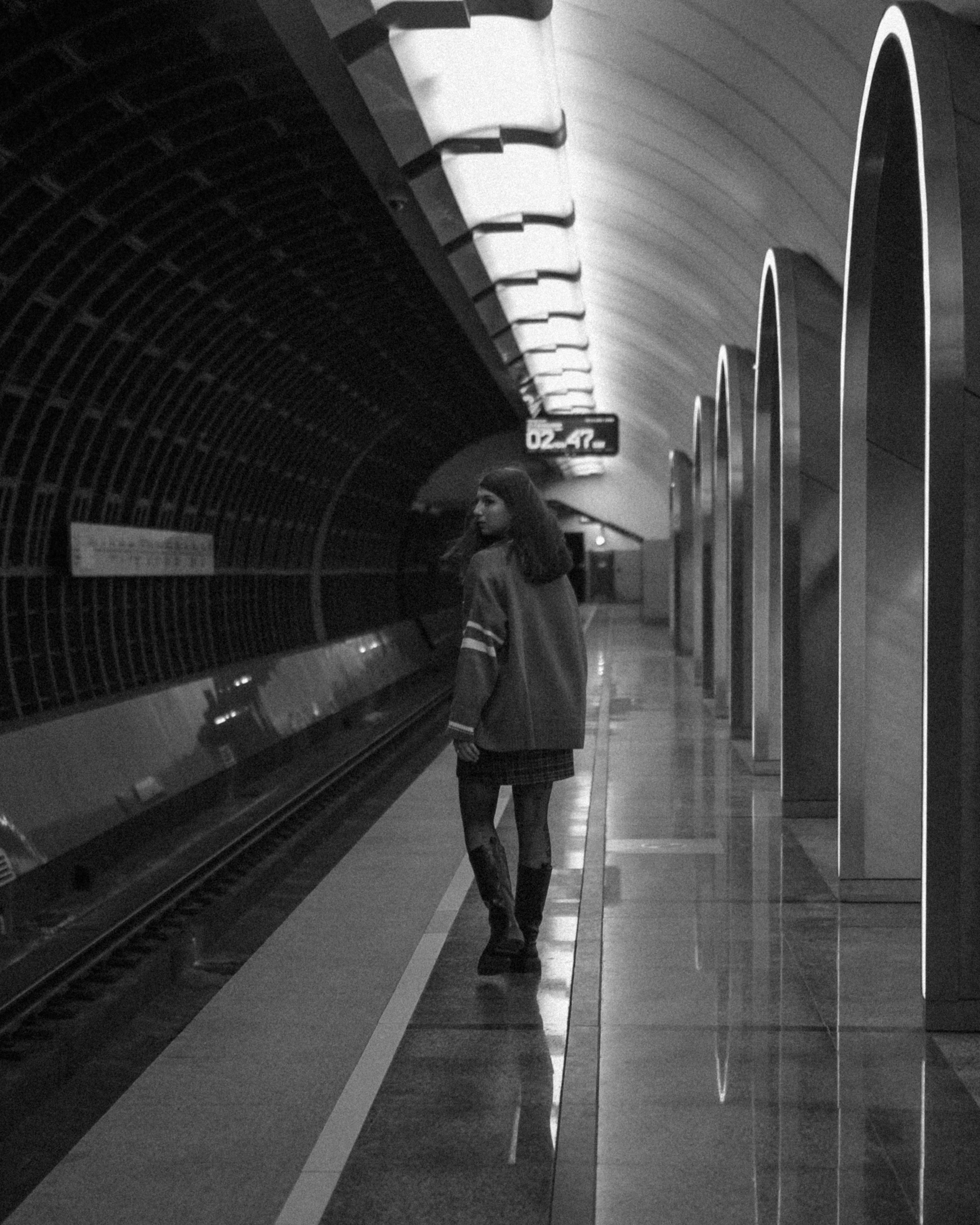 Метро. Фотограф Москва — личные фотосессии, лавстори в студии