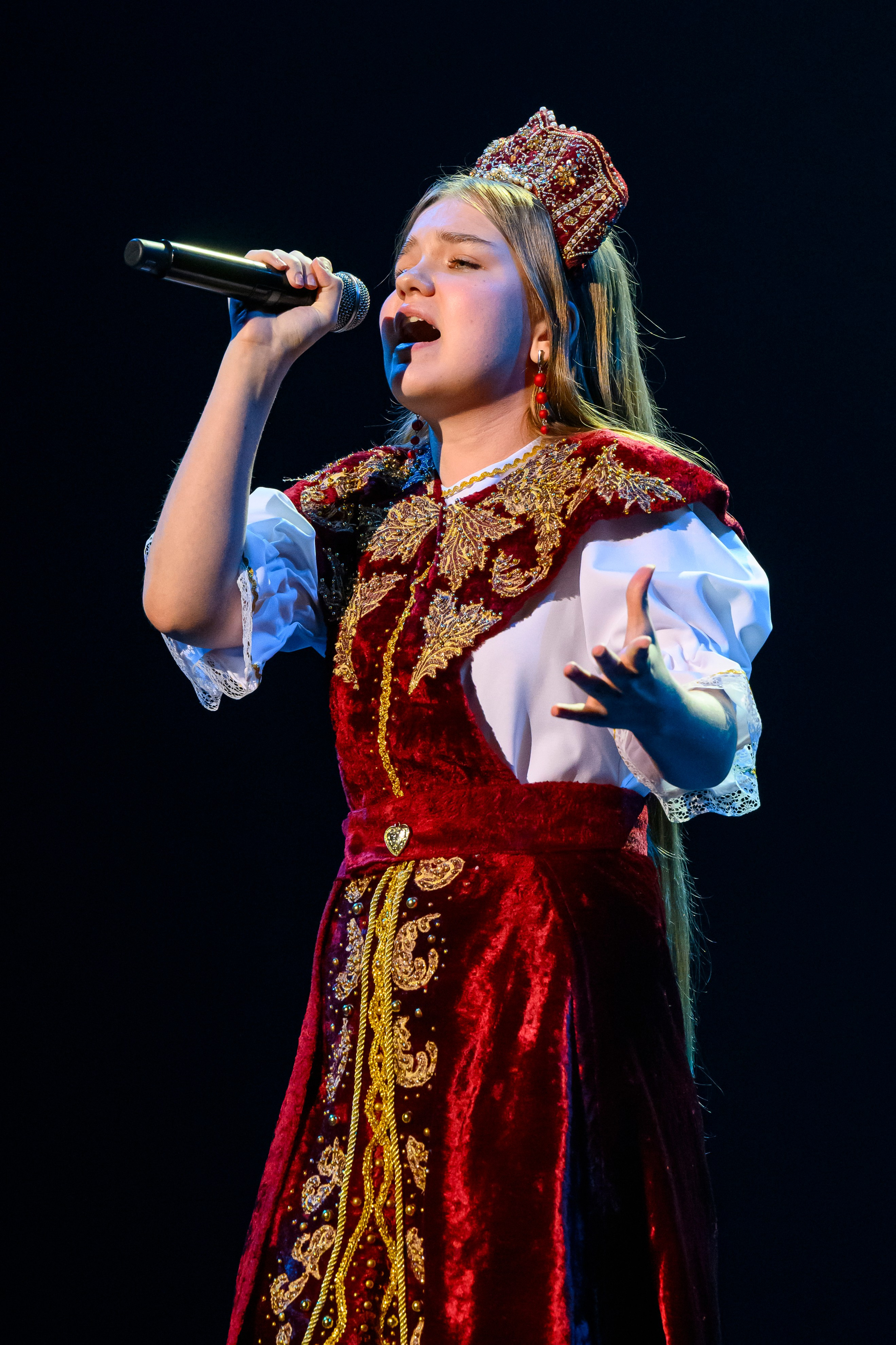 23 апреля, часть 1, БКЗ Октябрьский, г. Санкт-Петербург. Золотое яблочко