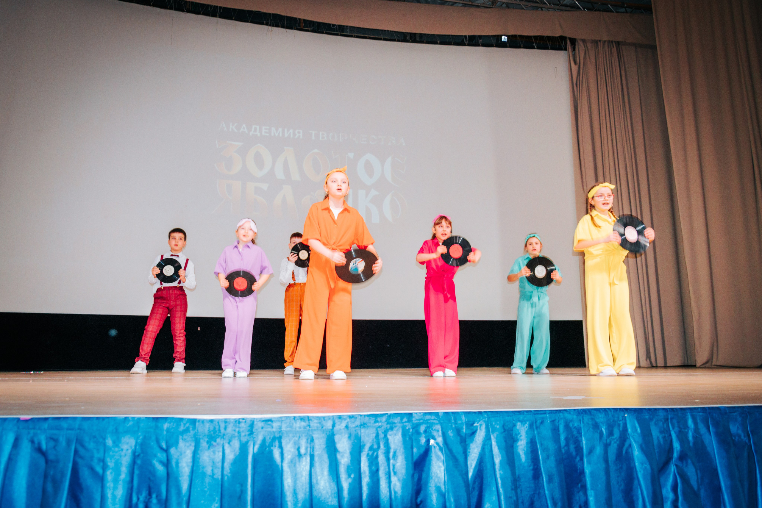 16 марта, г. Суздаль. Золотое яблочко