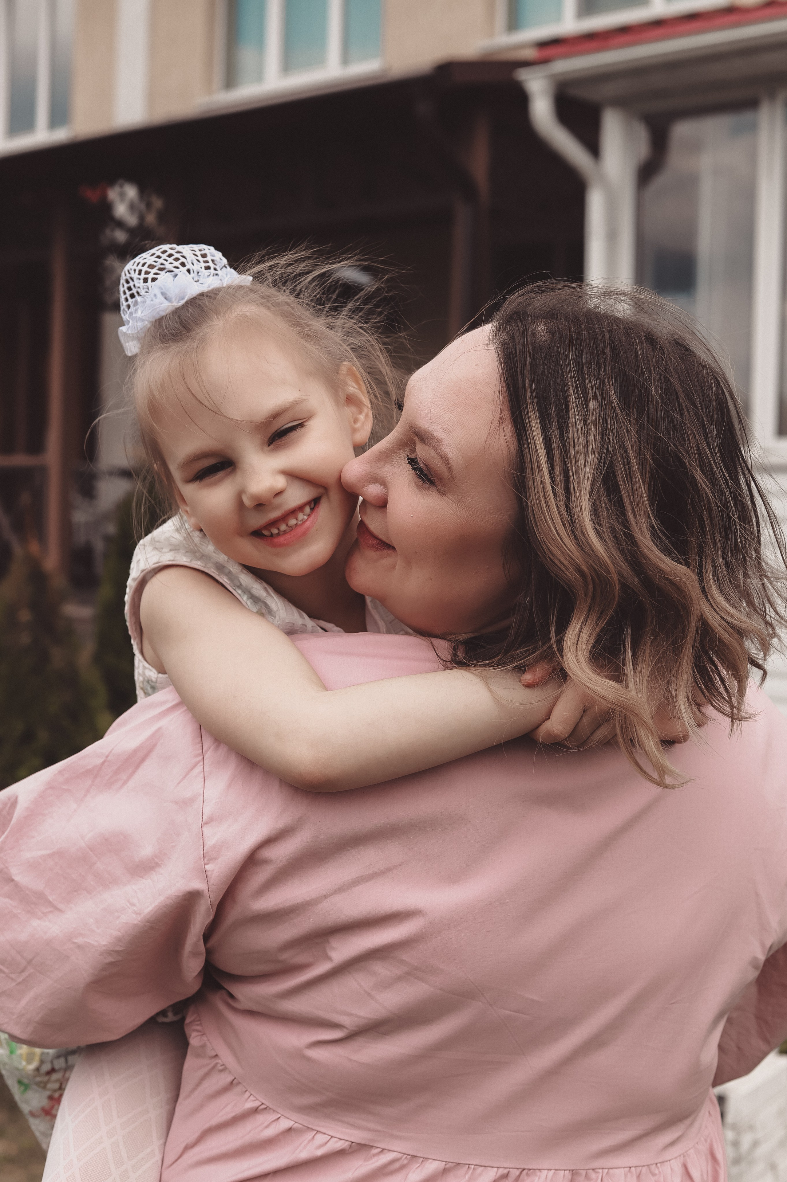 Домашняя фотосессия - Большая красивая семья летом. Семейный и женский фотограф Кемерово Мария Степ