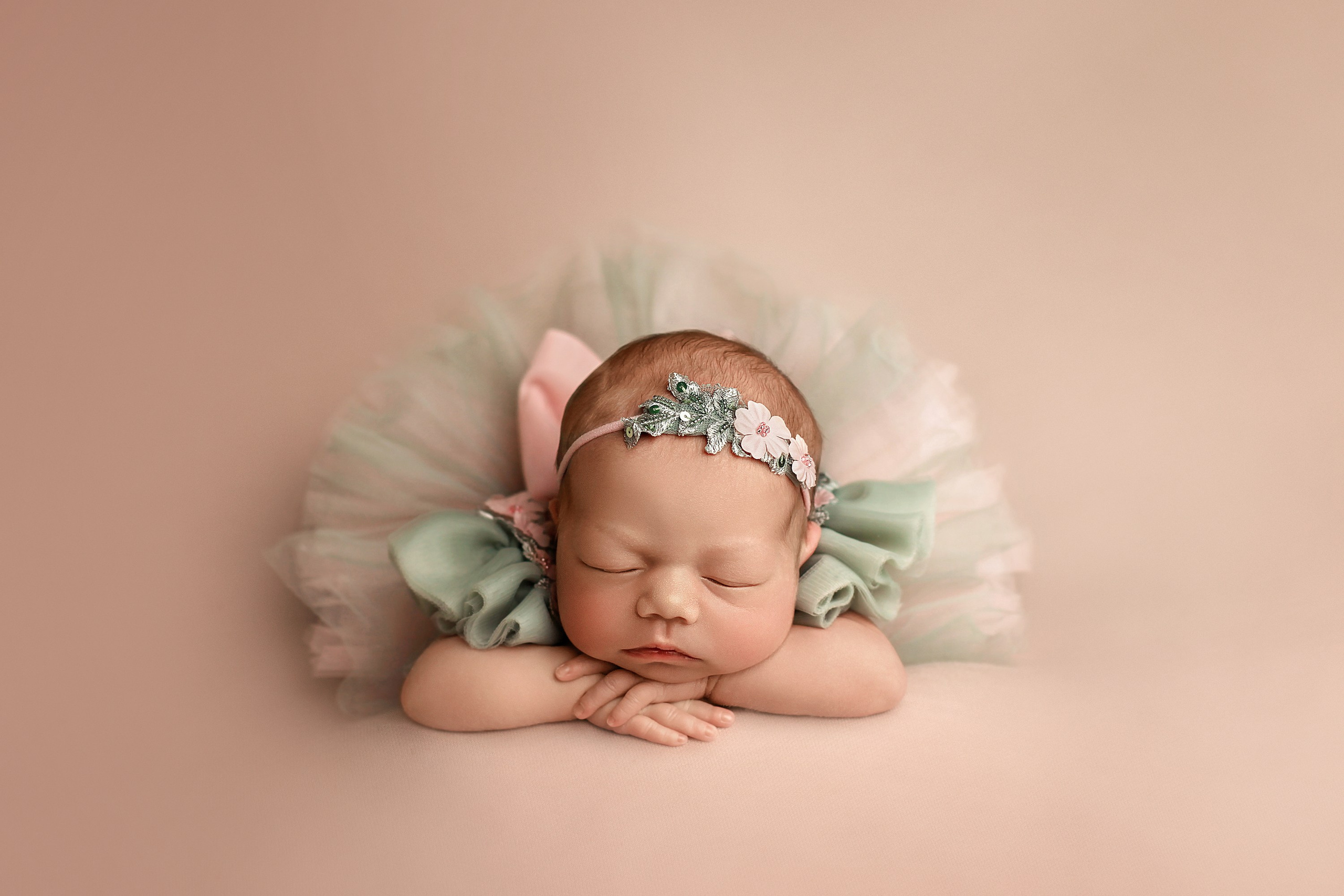 Новорождённые. Фотограф новорожденных newborn ньюборн в Москве