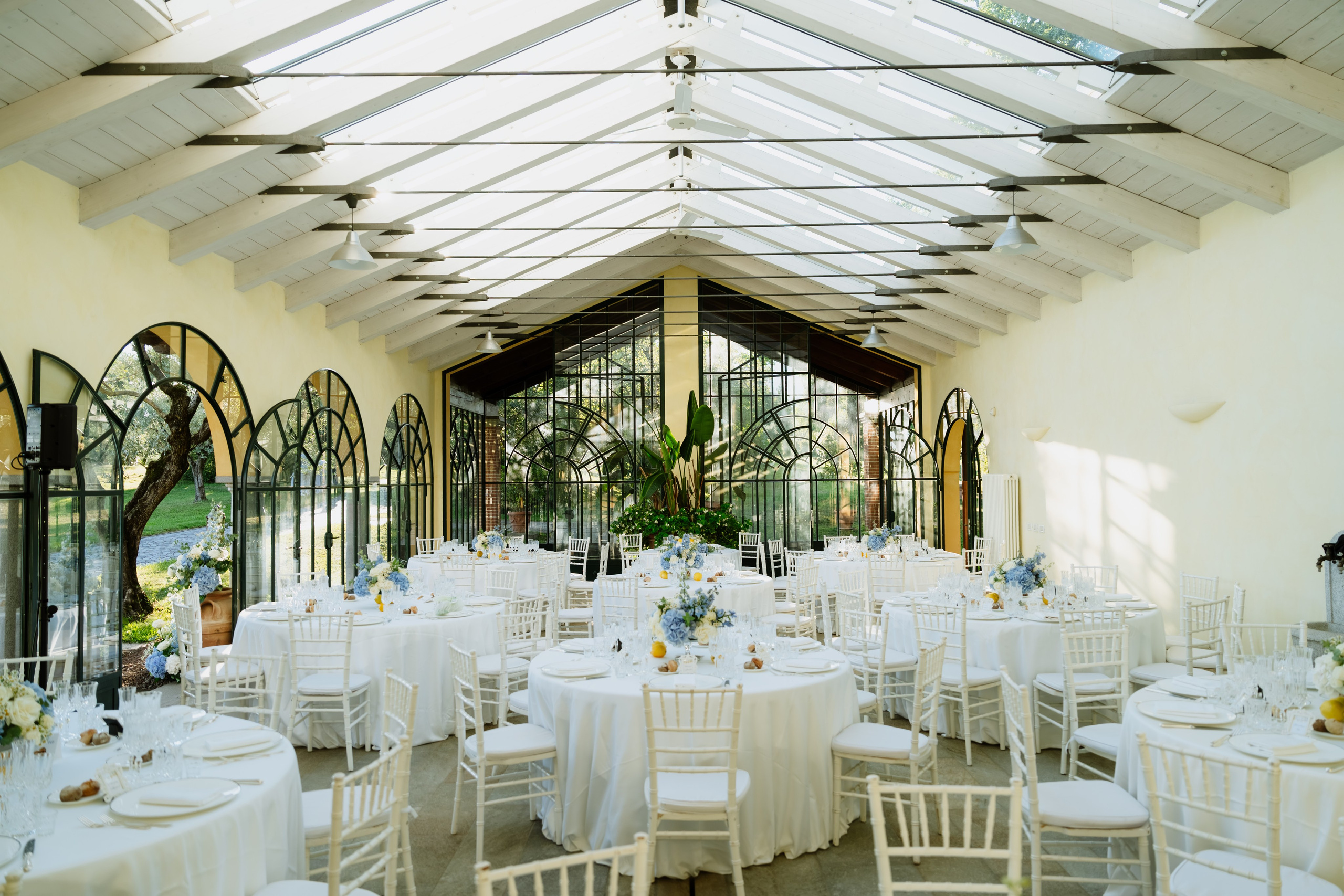 Vera & Lorenzo | Biella, Italy. Professional Wedding Photographer Geneva & Romande Switzerland | Tanya Creator