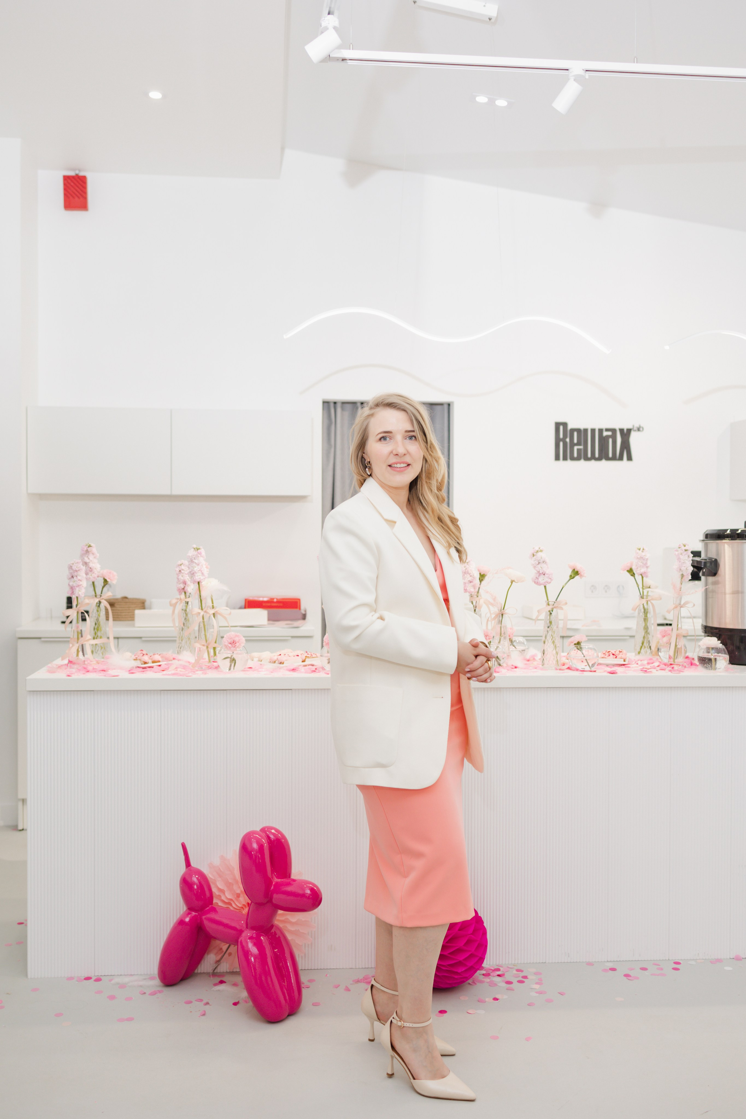 Rewax открытие Кирочная. Репортажный и портретный фотограф в Санктпетербурге. Видиосъемка мероприятий в Санкт-Петербурге