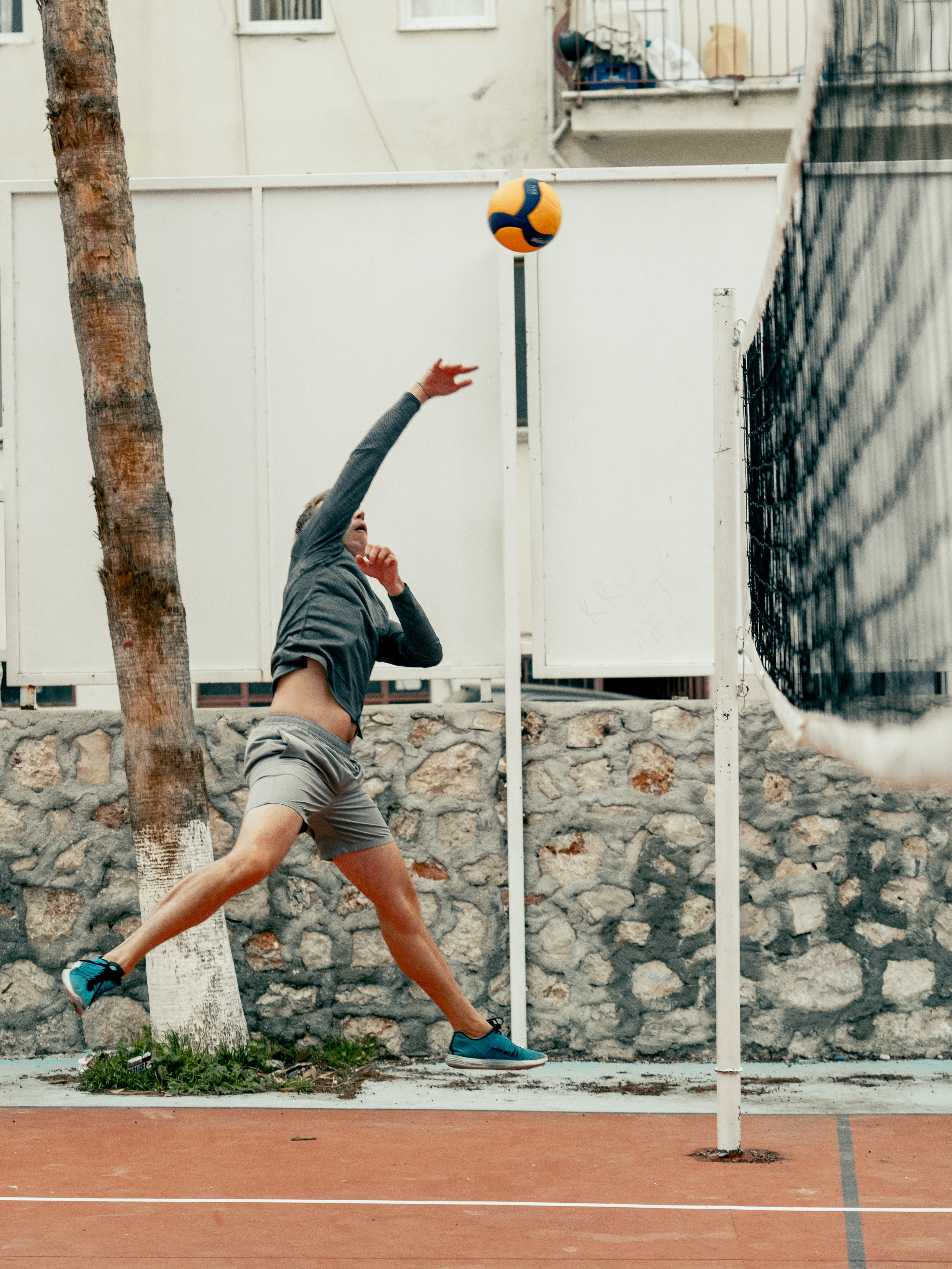 Action. Если ты на Земле — звони