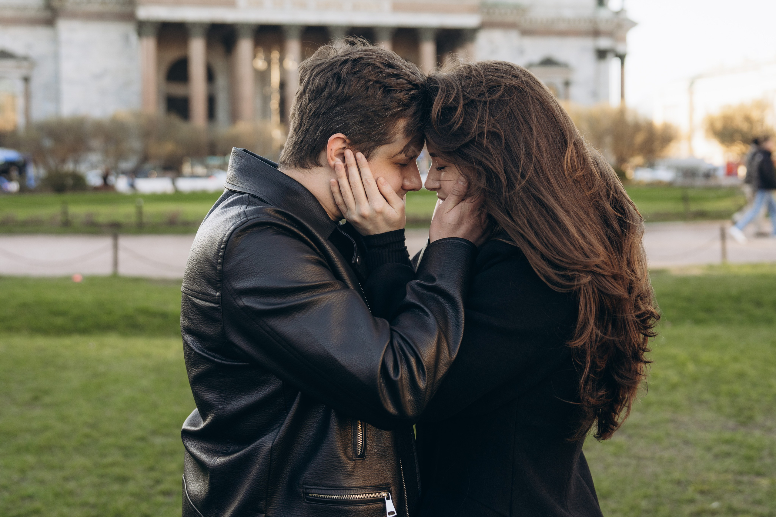 Лавстори прогулка в Санкт-Петербурге. Свадебный фотограф в Москве Анна Полушина